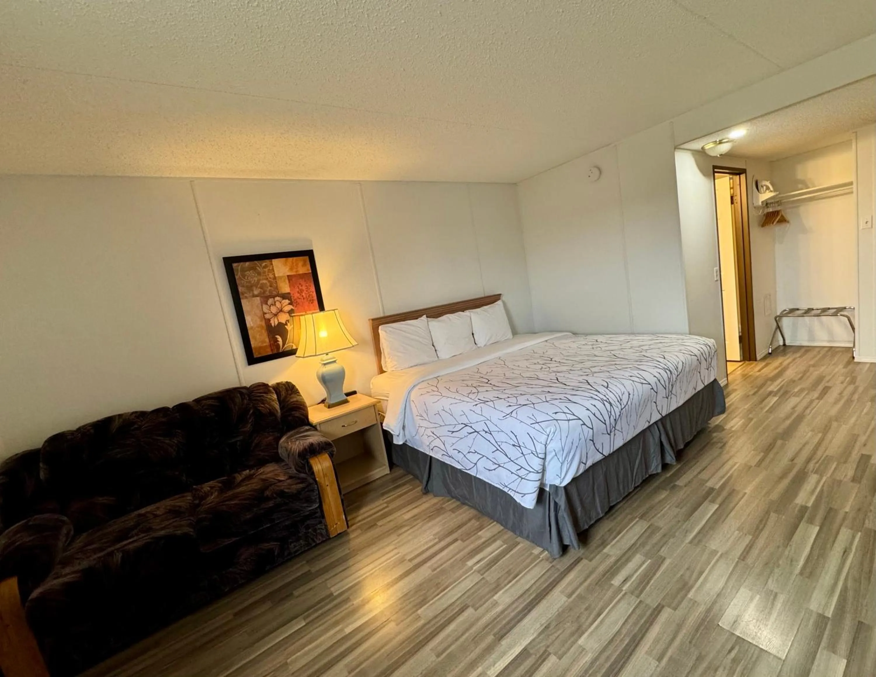 Bed in Best Stay Inn