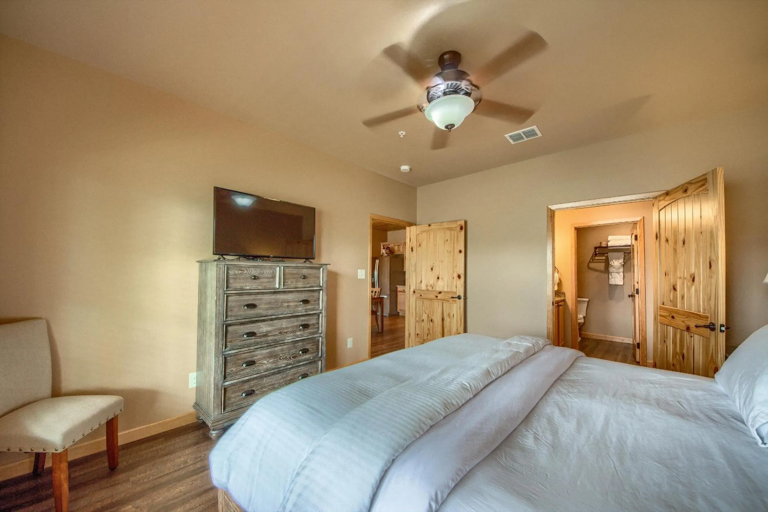 Other, Bed in Old Mills Resort OM A11