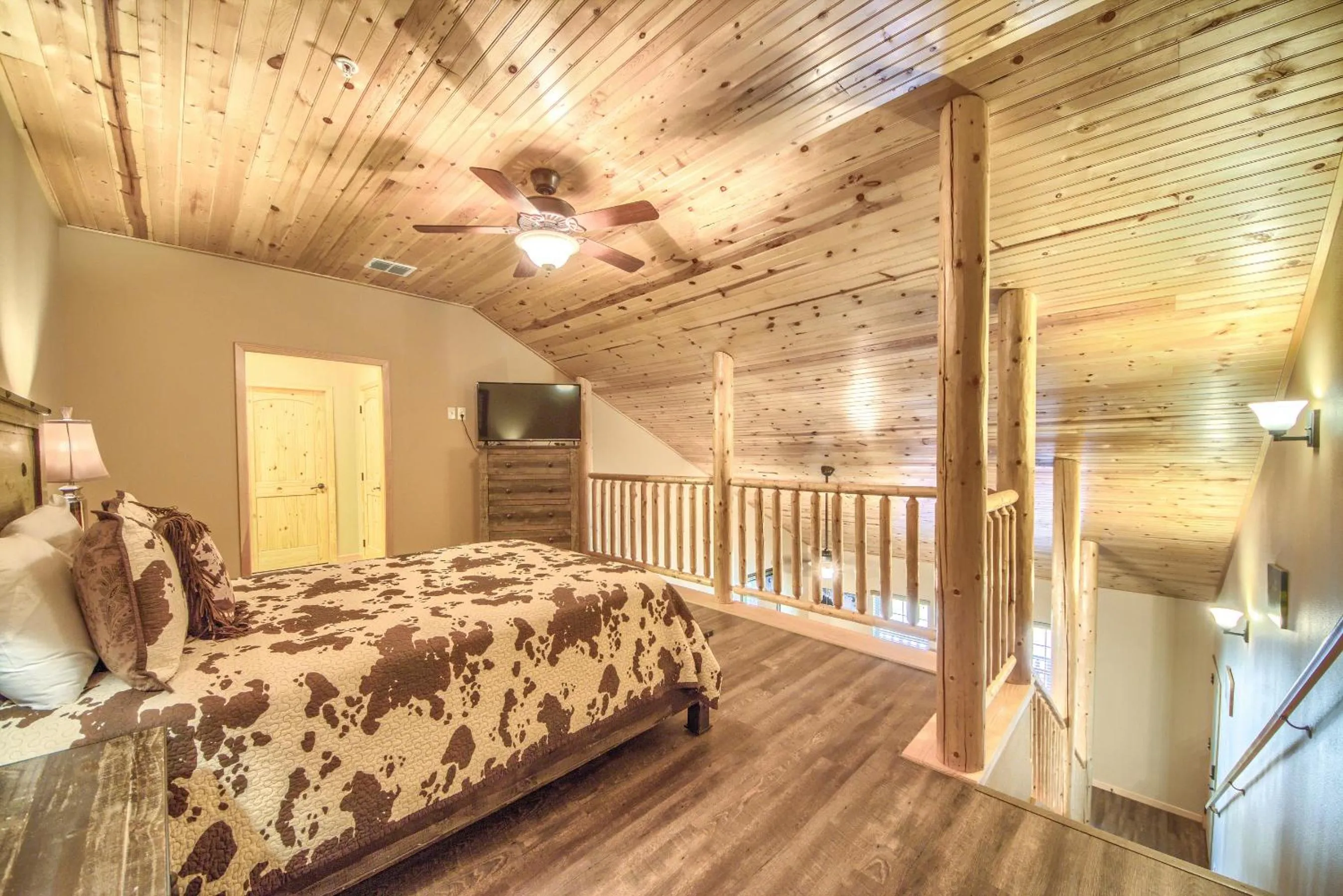 Other, Bed in Old Mills Resort OM A8