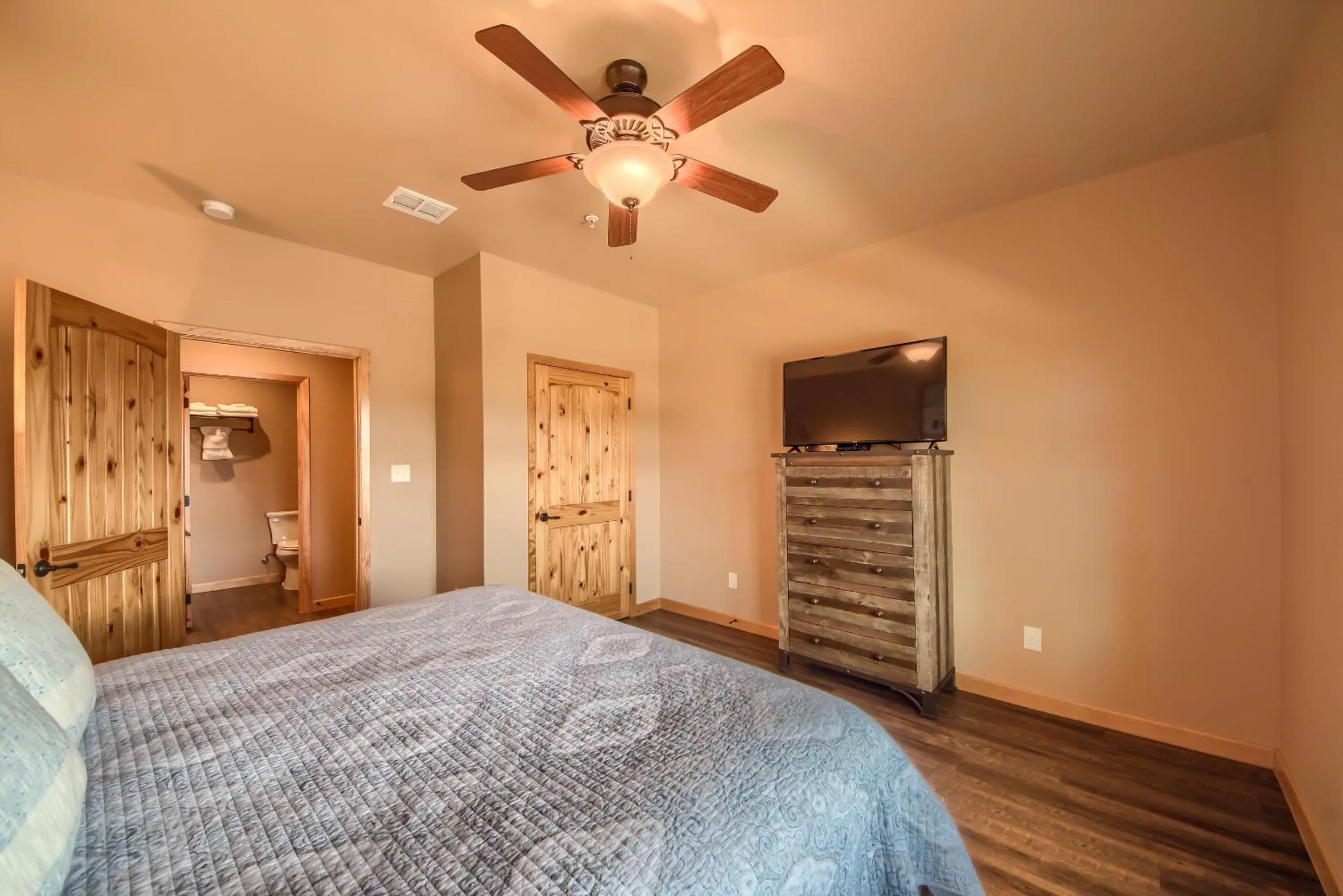 Other, Bed in Old Mills Resort OM A13