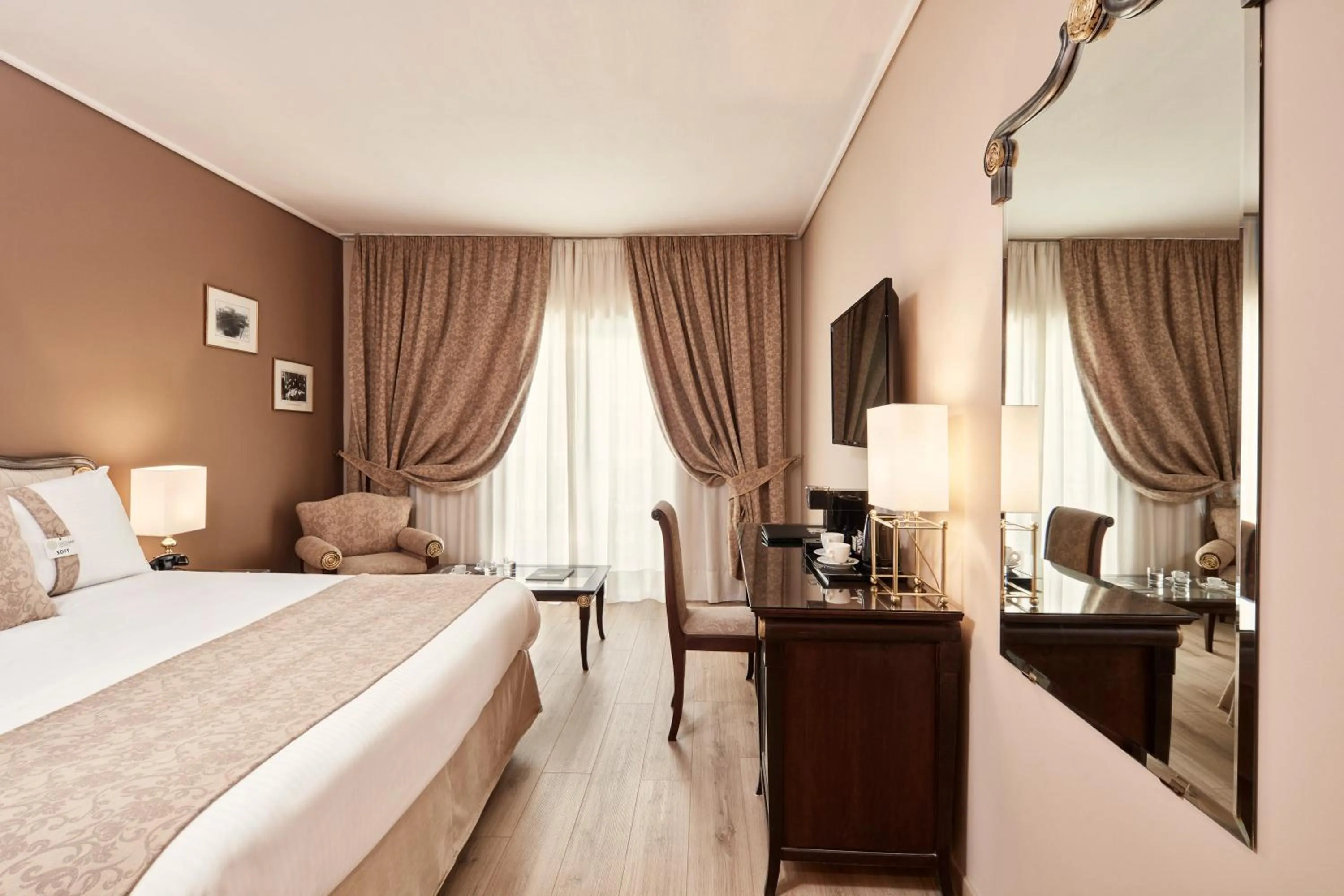 Photo of the whole room, Bed in Epirus Palace Congress & Spa