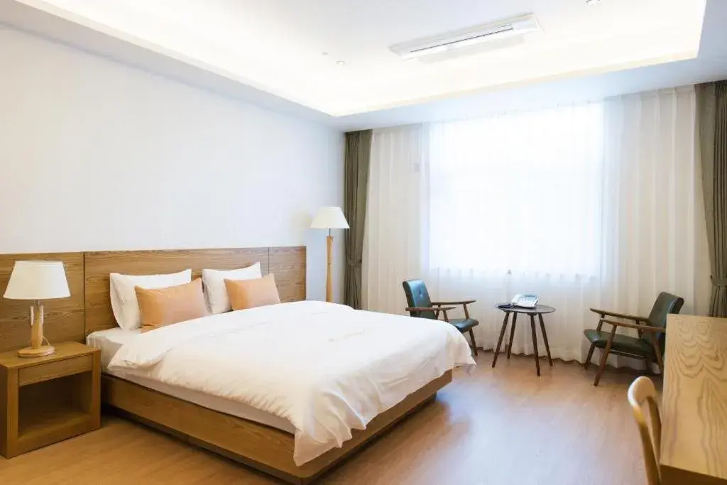 Business Double Room in Lake 45 Hotel Business Double Room in Lake 45 Hotel