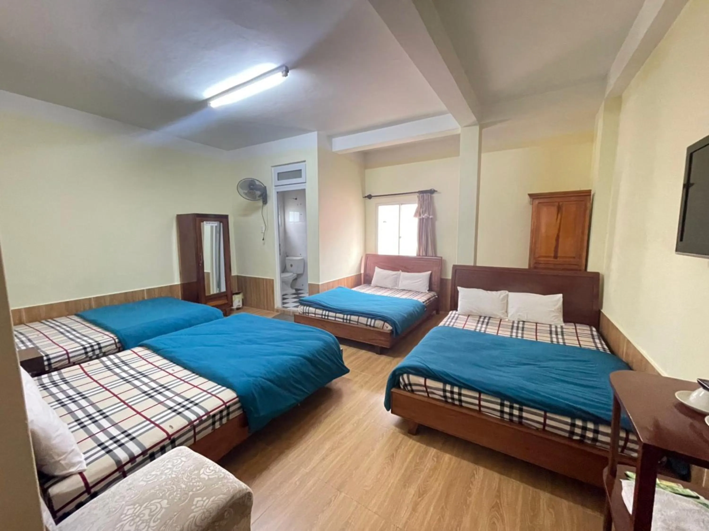 Bedroom, Bed in Hân Hoan Hotel