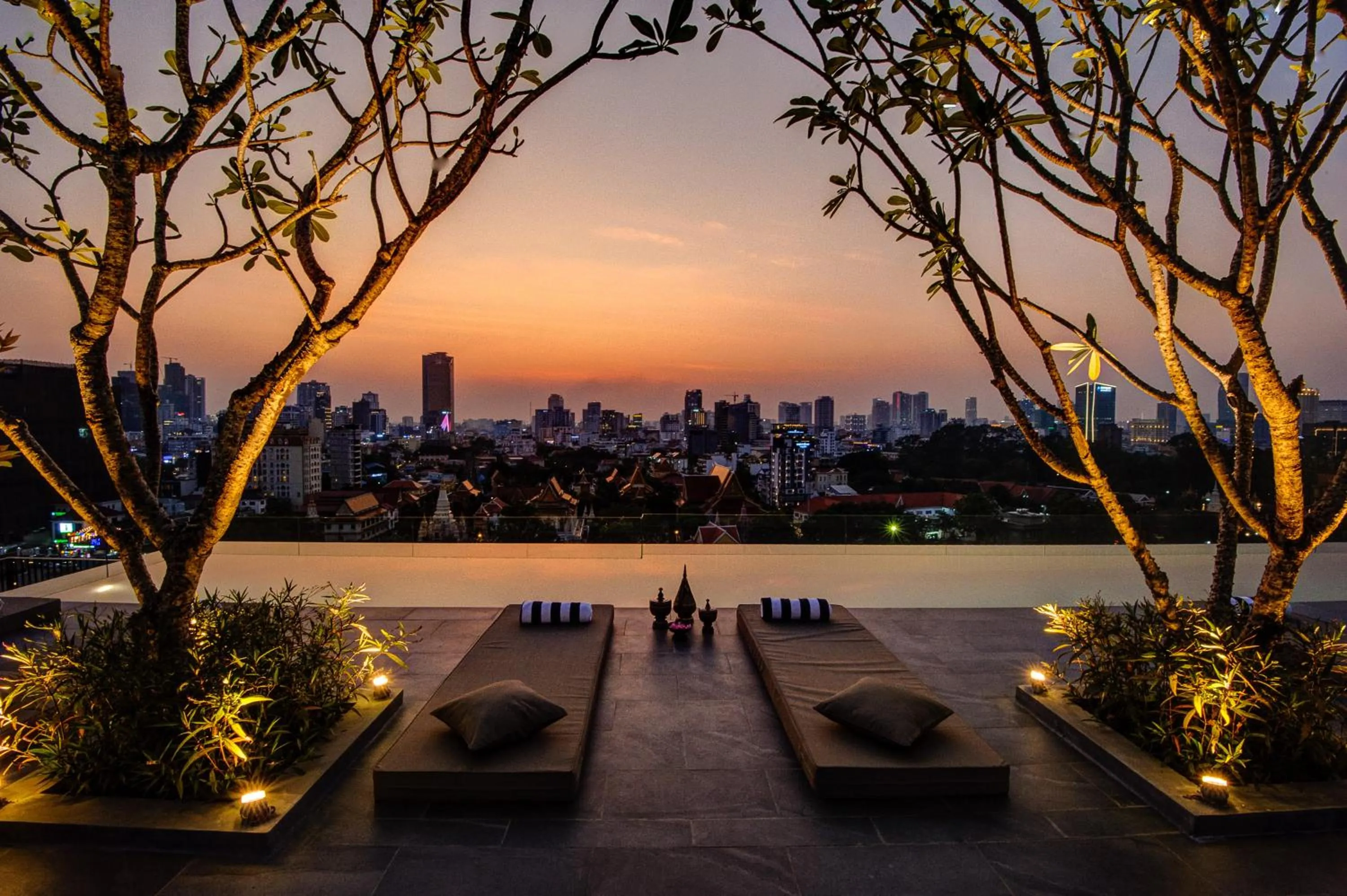 City view in GLOW PARK HOTEL Grand Royal Palace