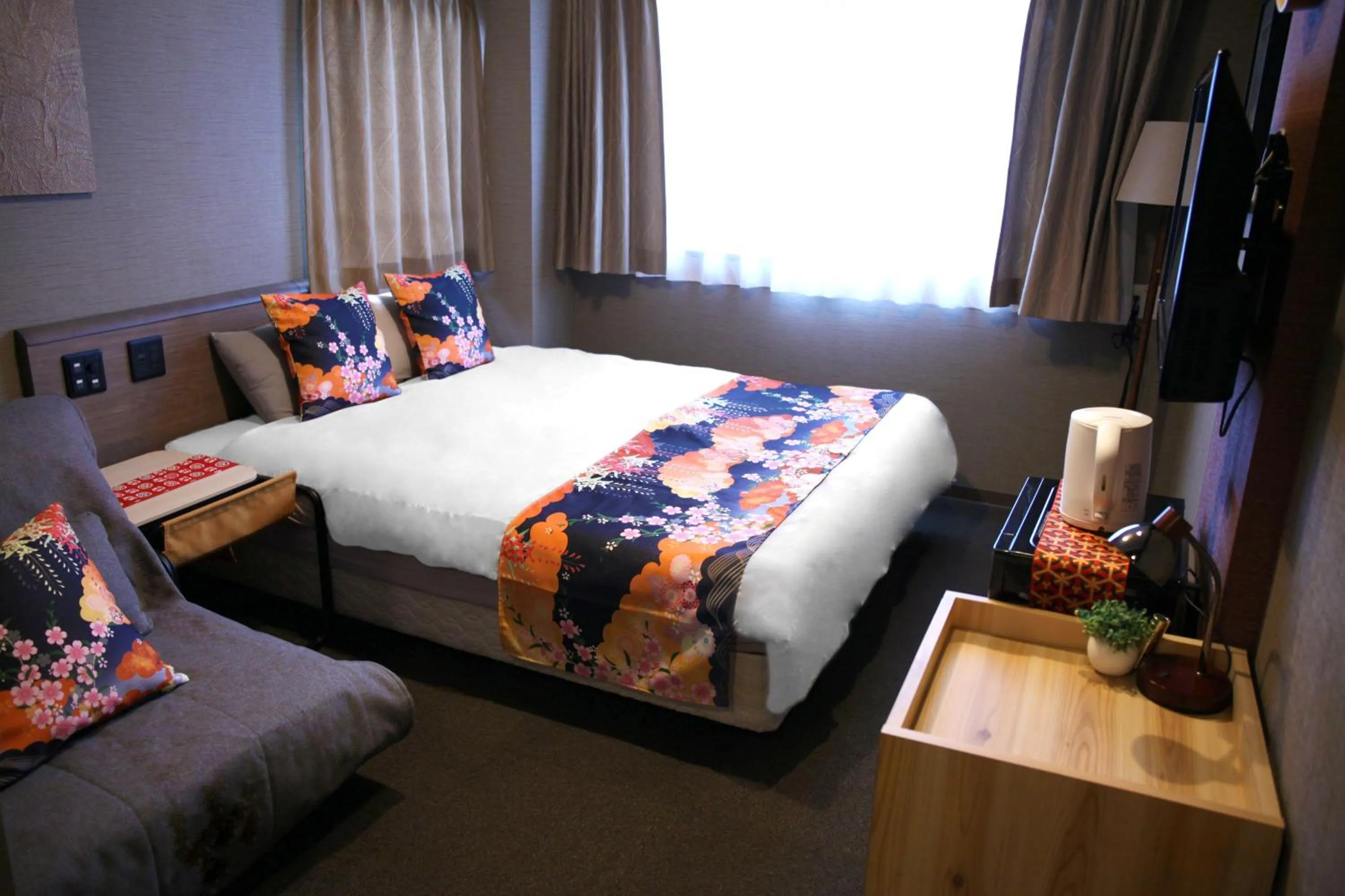 Photo of the whole room, Bed in HOTEL LEGASTA KYOTO SHIRAKAWA SANJO