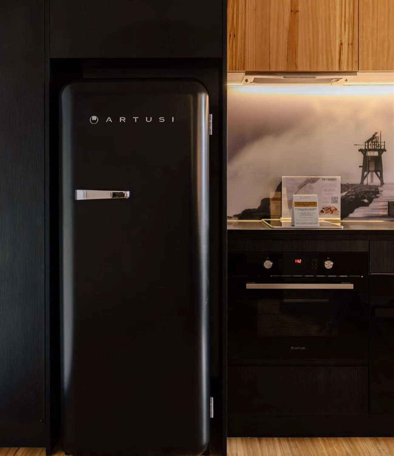 Kitchen or kitchenette in 291 on King