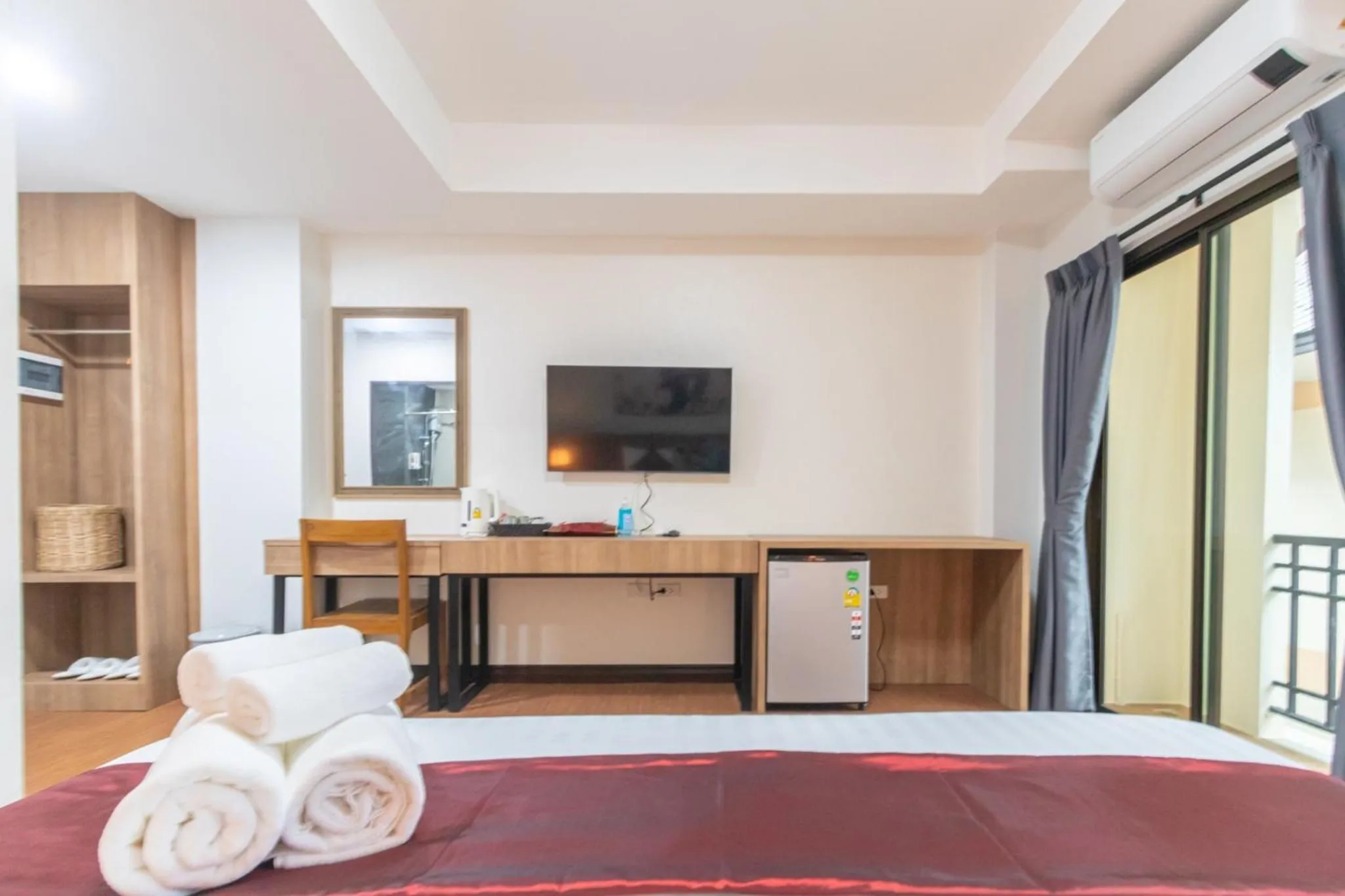 TV and multimedia, Bed in Peacock De Pai Hotel