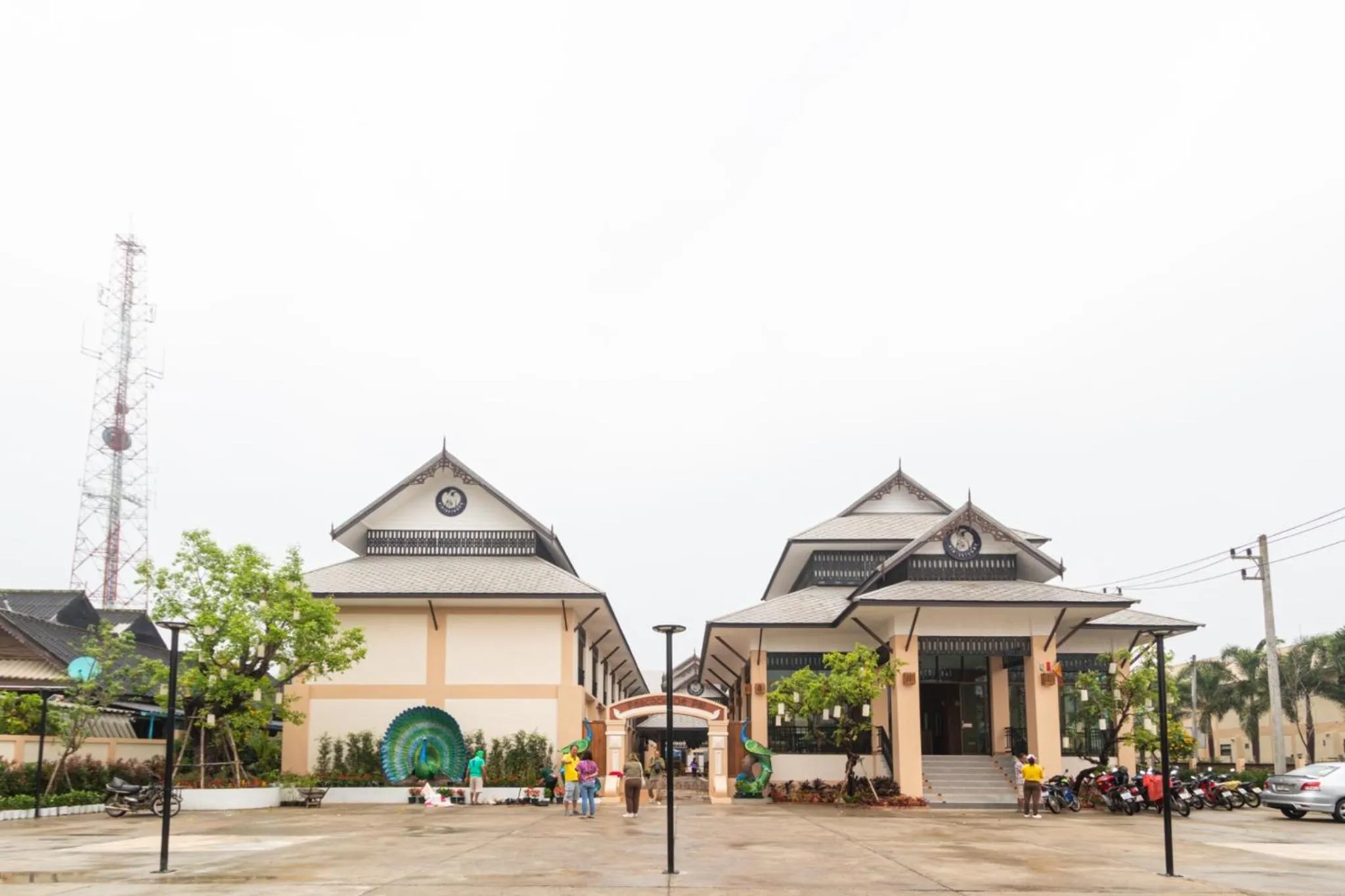 Property building in Peacock De Pai Hotel