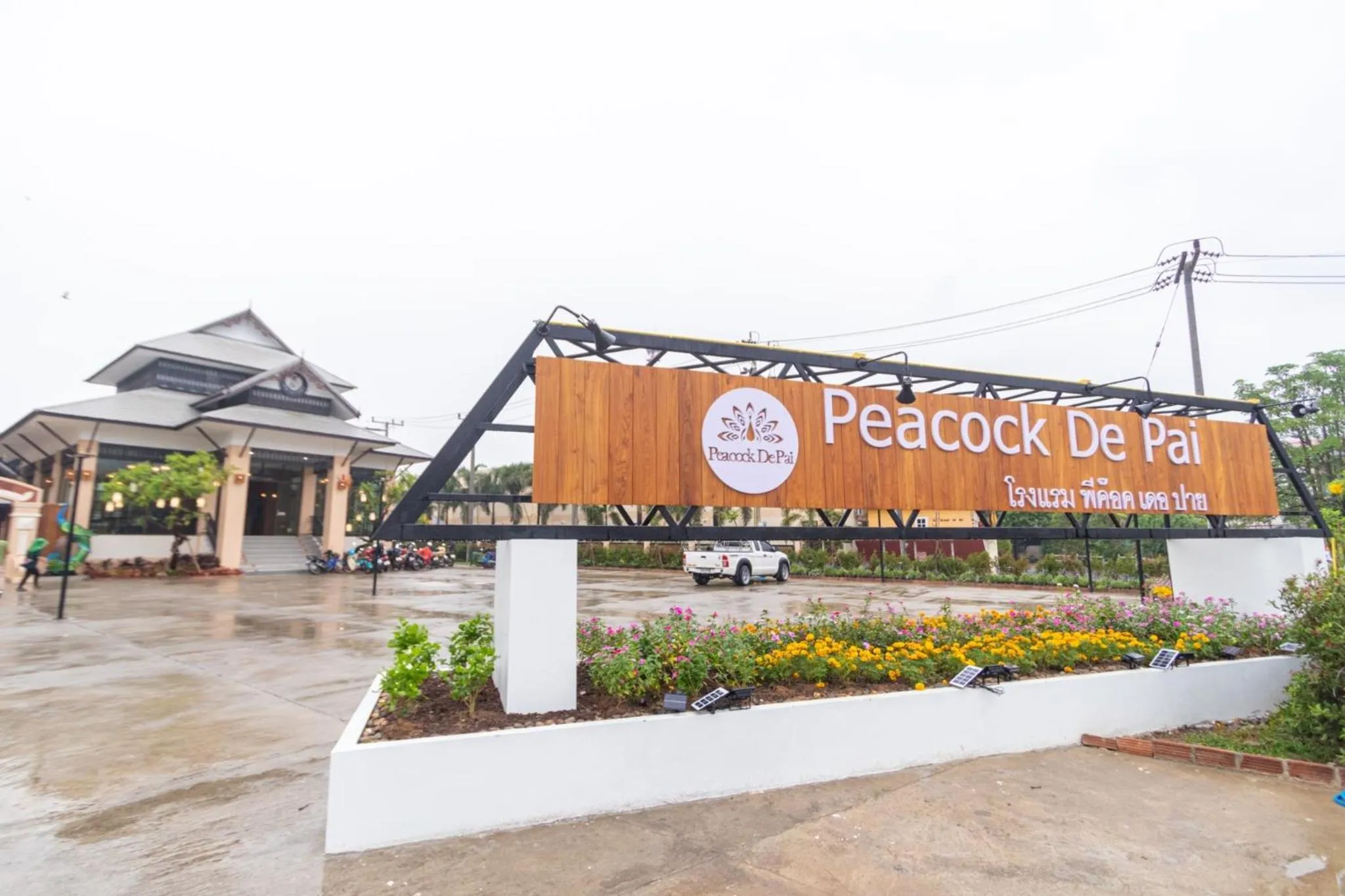Property building in Peacock De Pai Hotel