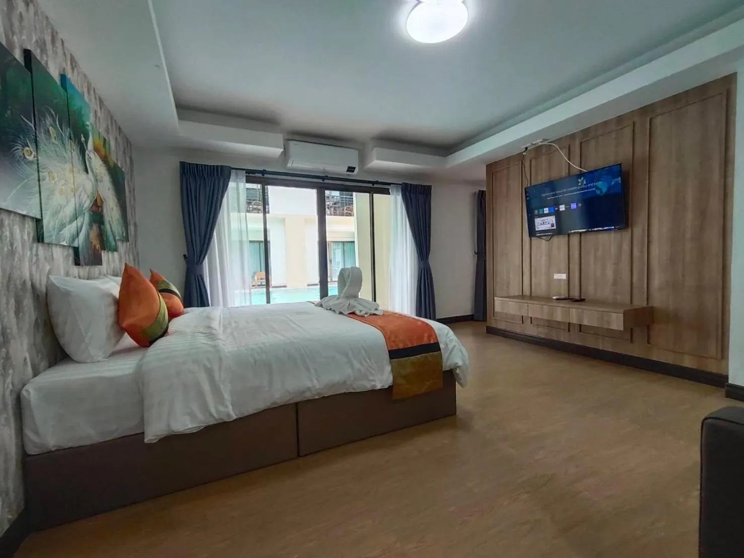 Photo of the whole room, Bed in Peacock De Pai Hotel