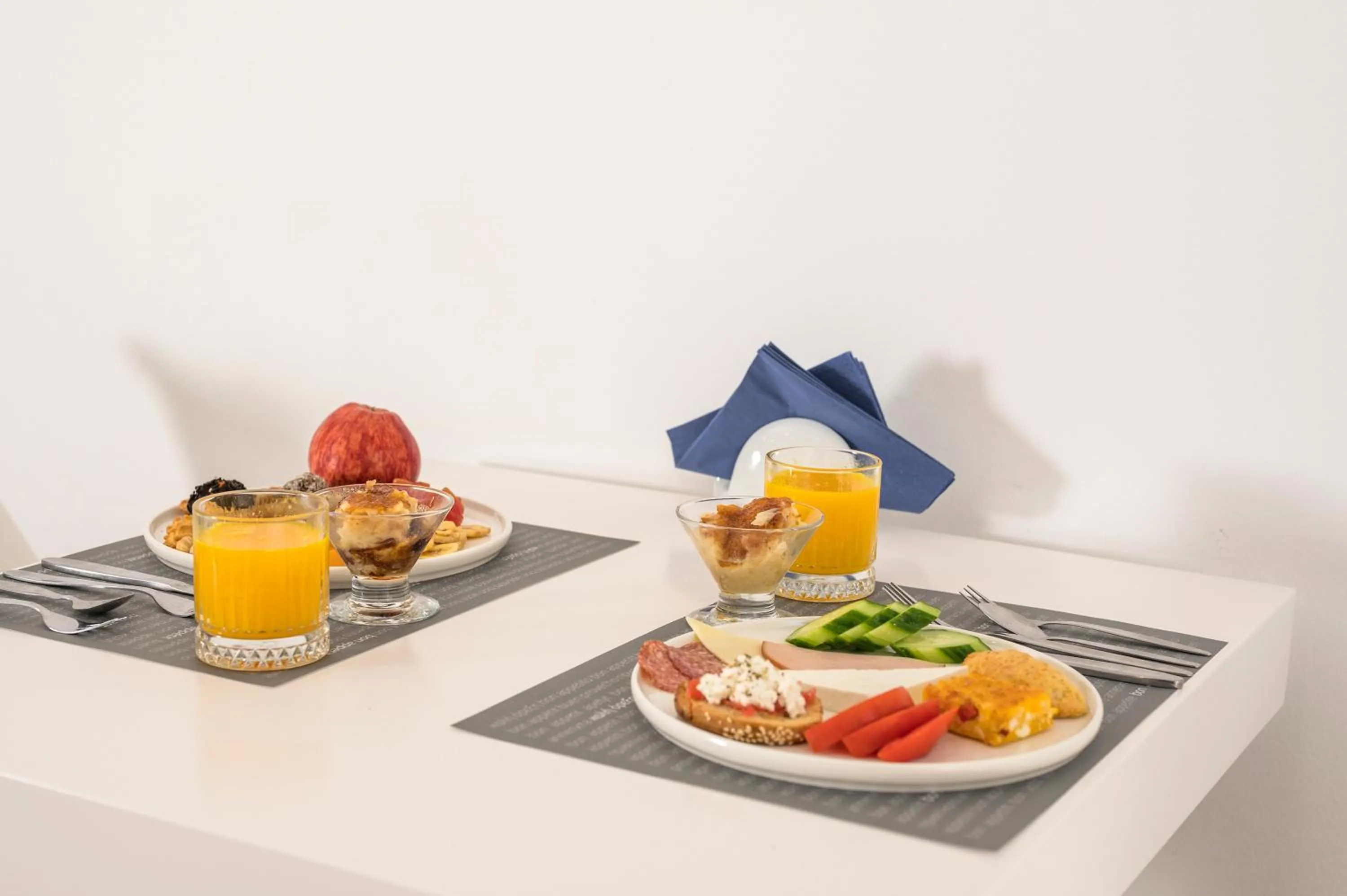 Breakfast in Sea View Hotel & Apartments