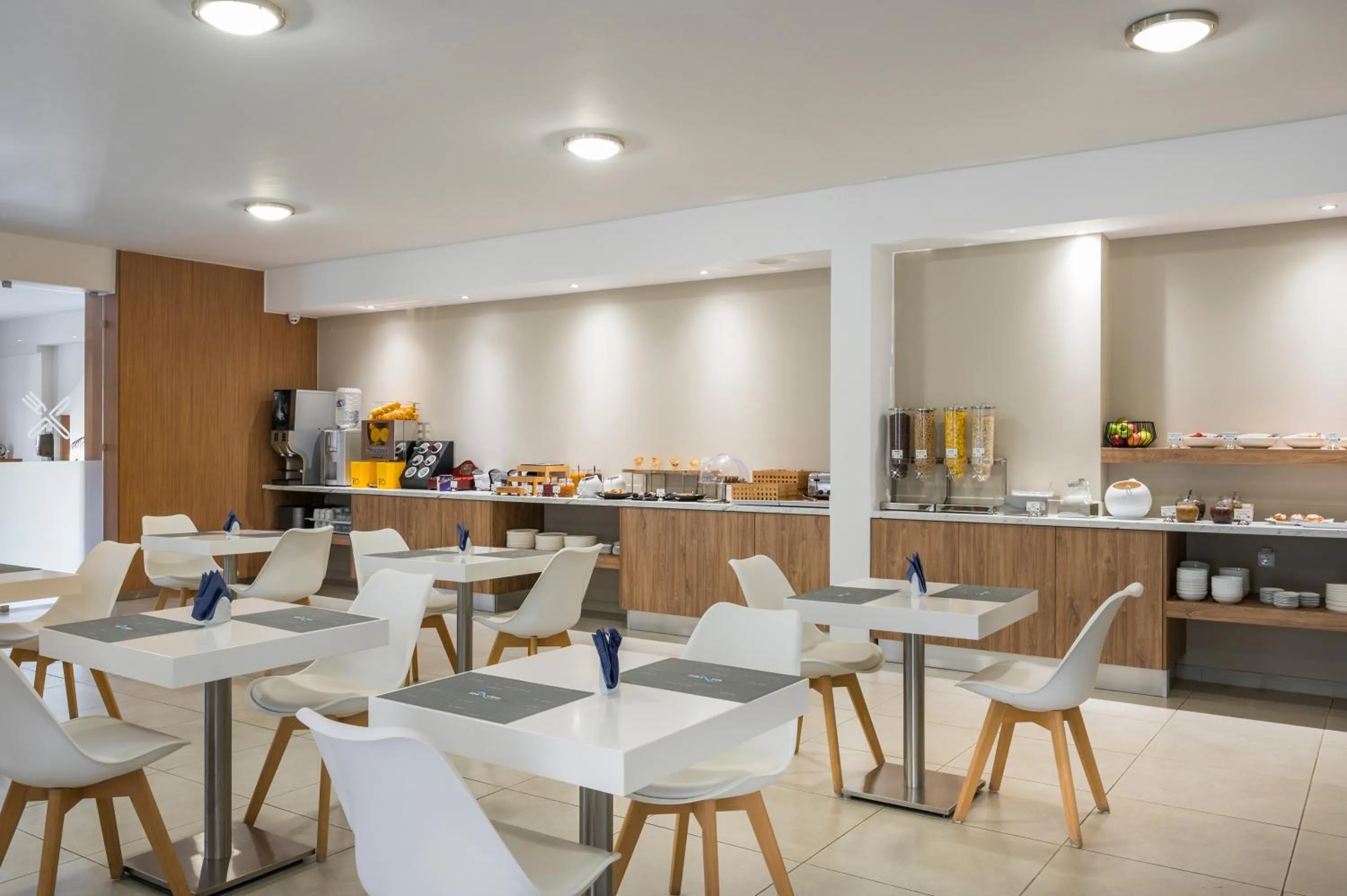 Breakfast in Sea View Hotel & Apartments