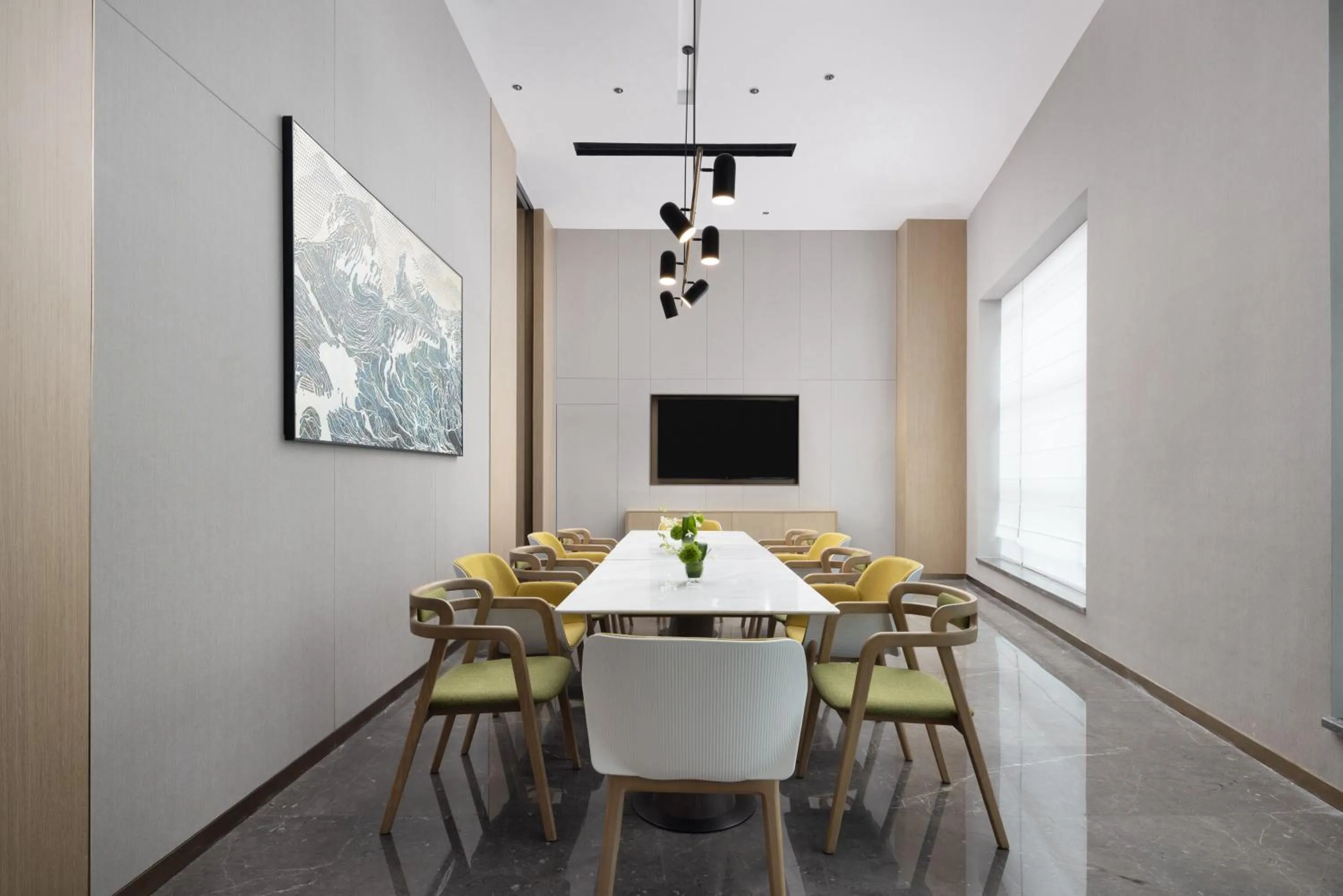 Communal lounge/ TV room in Home2 Suites by Hilton Guiyang Nanming Jiyuan