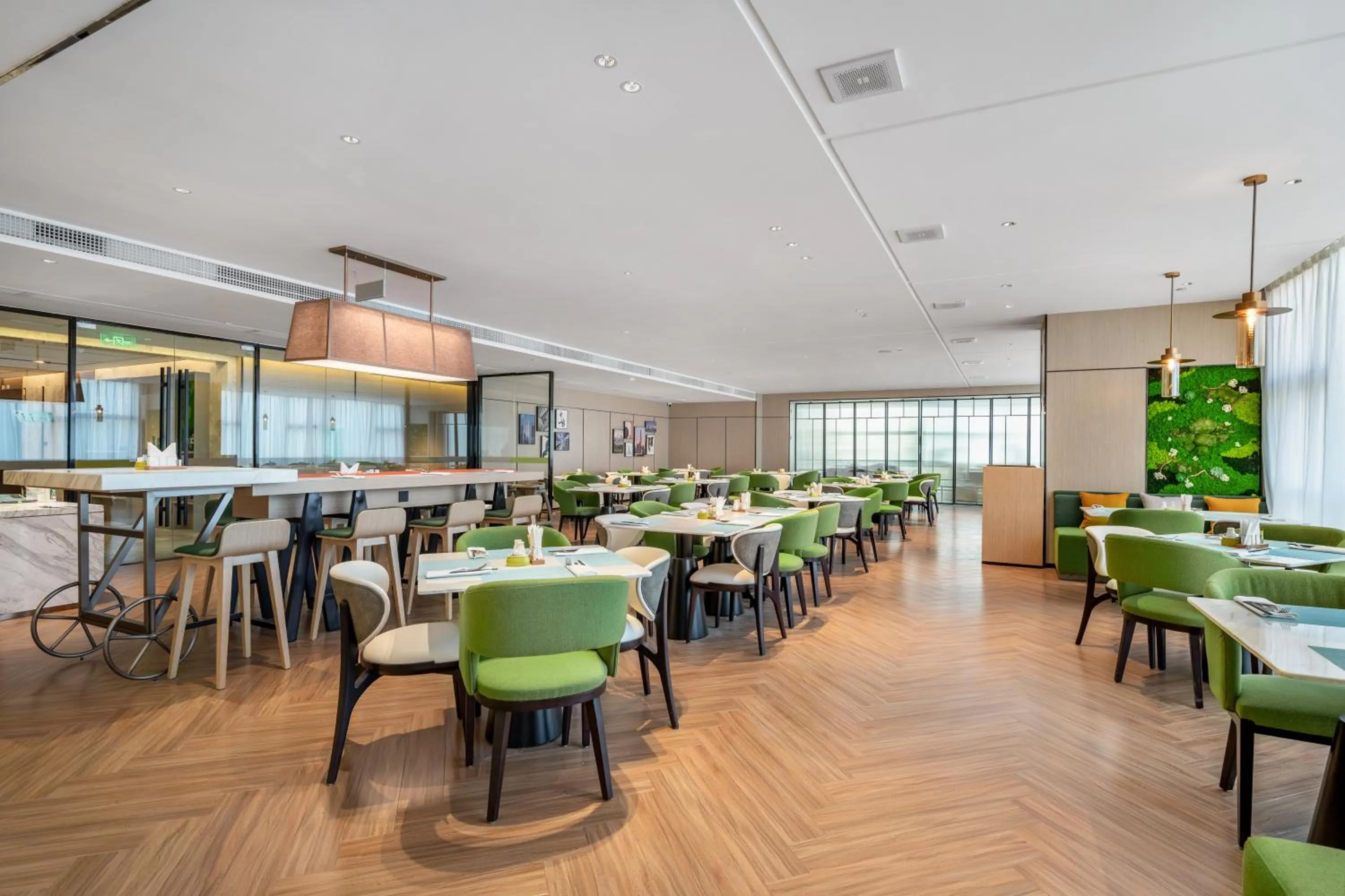 Restaurant/places to eat in Home2 Suites by Hilton Shenzhen Nanshan Science & Technology Park