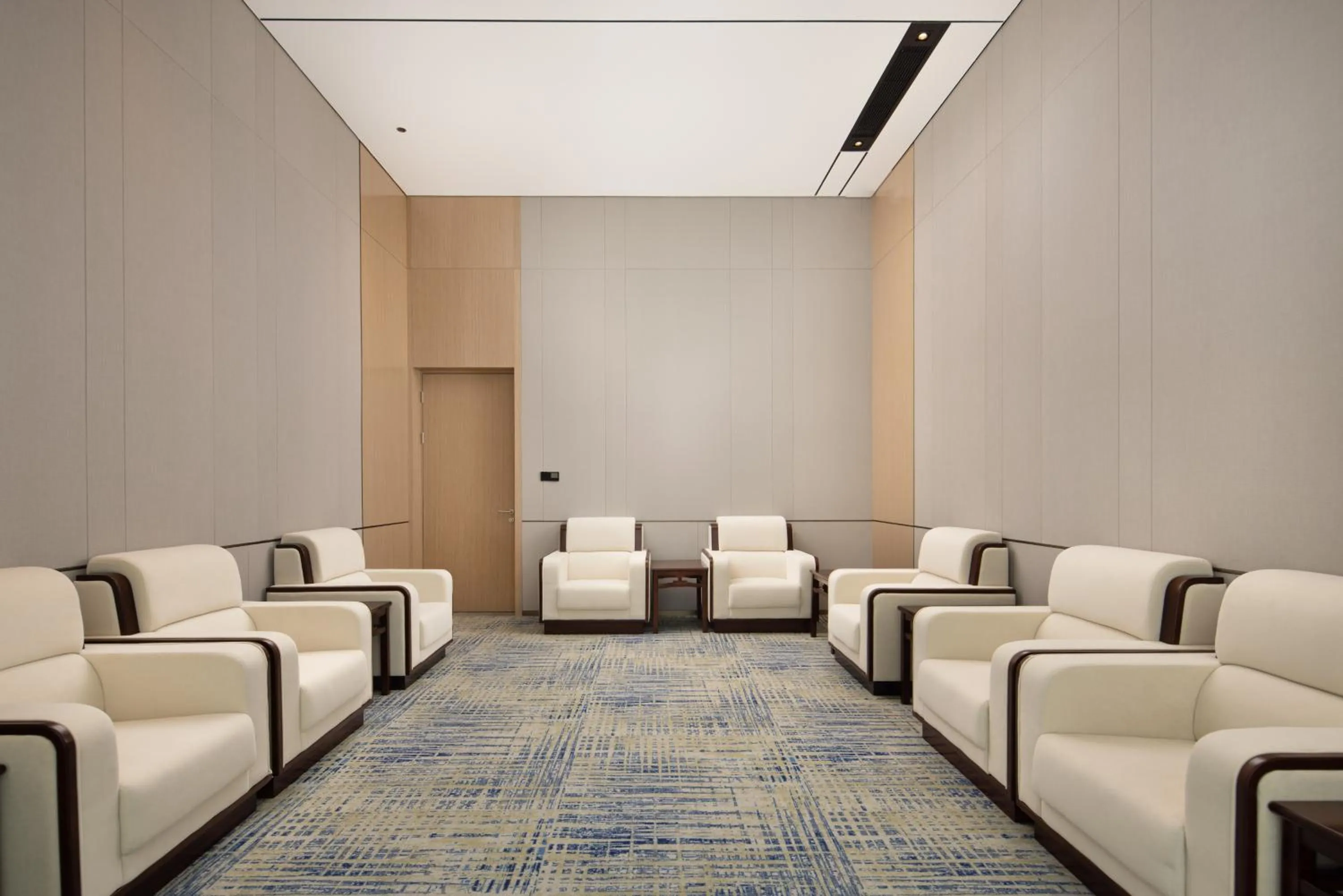 Meeting/conference room in Home2 Suites By Hilton Wuhan Xudong