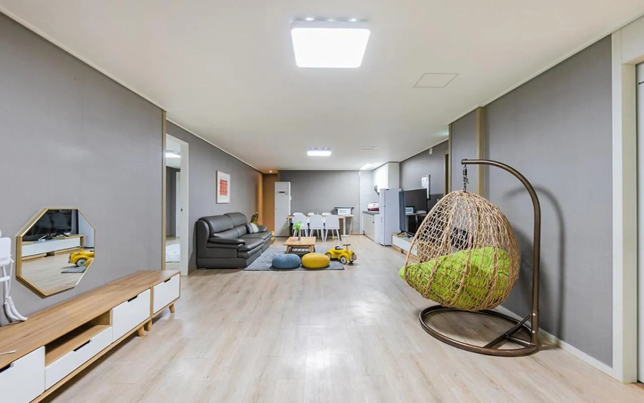 TV and multimedia in YAJA Hotel Tongyeong Ferry Terminal Branch