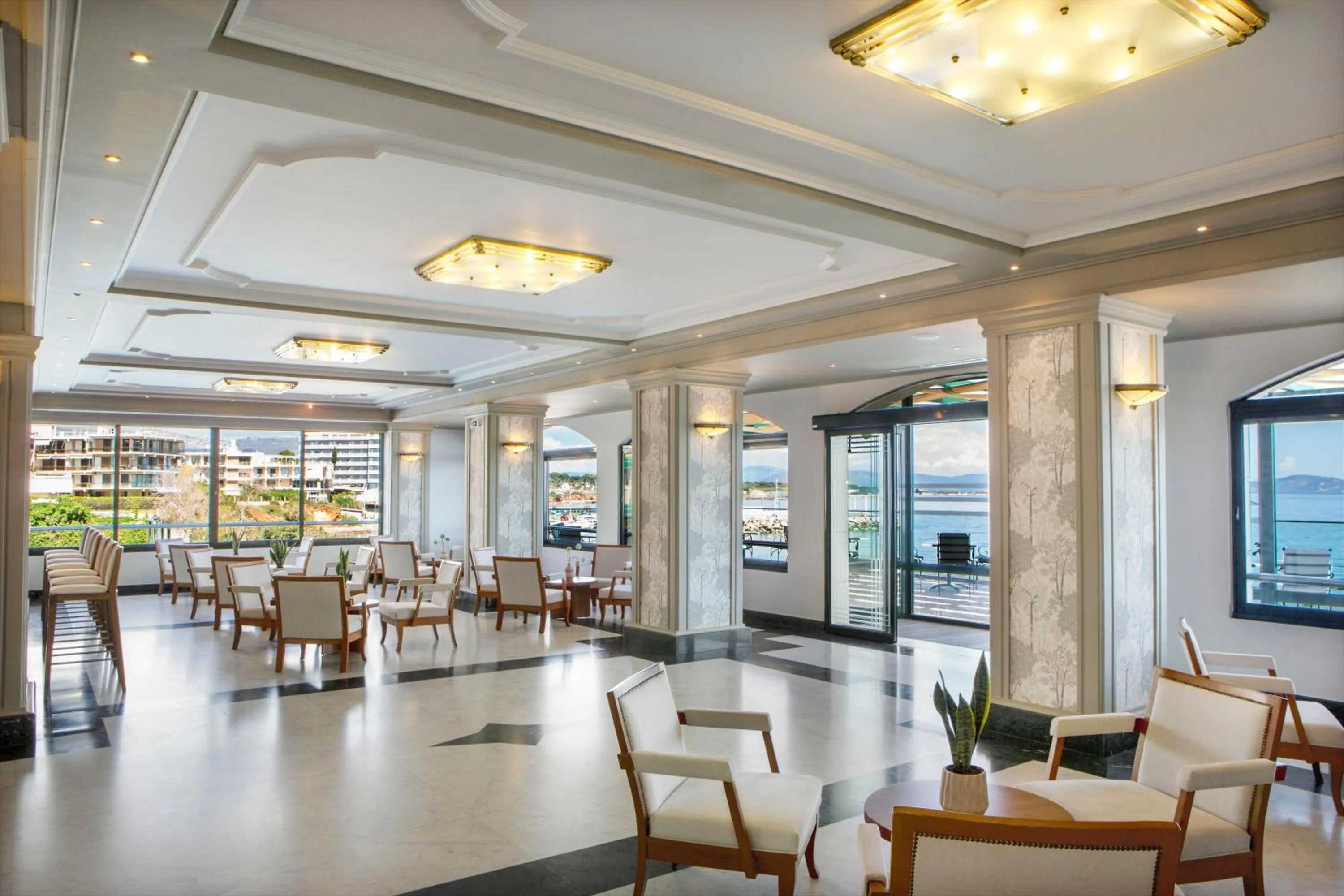 Restaurant/places to eat in Zeus Essence Ramada by Wyndham Athens