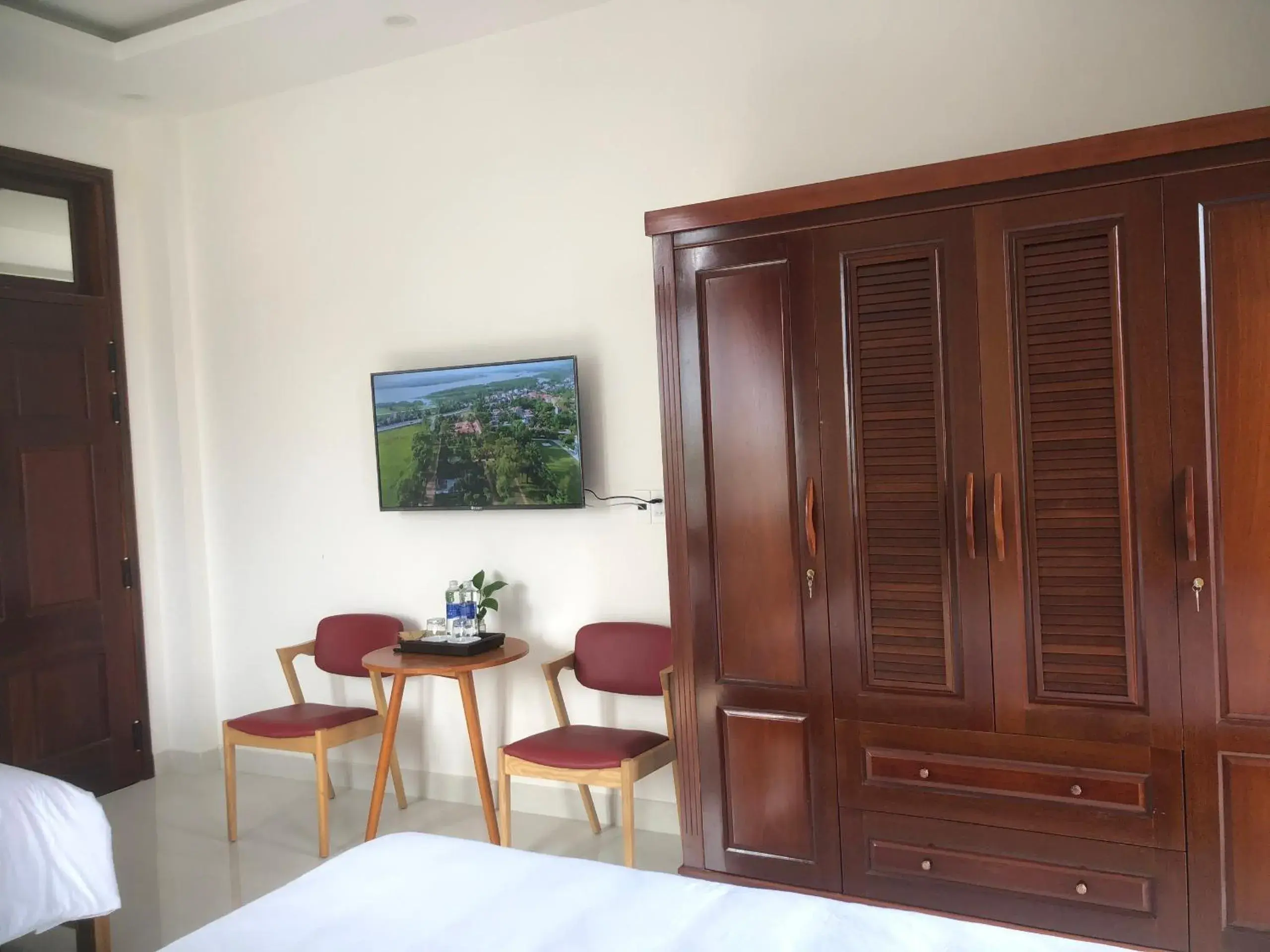 Triple Room with Balcony in Homestay Phương House Triple Room with Balcony in Homestay Phương House