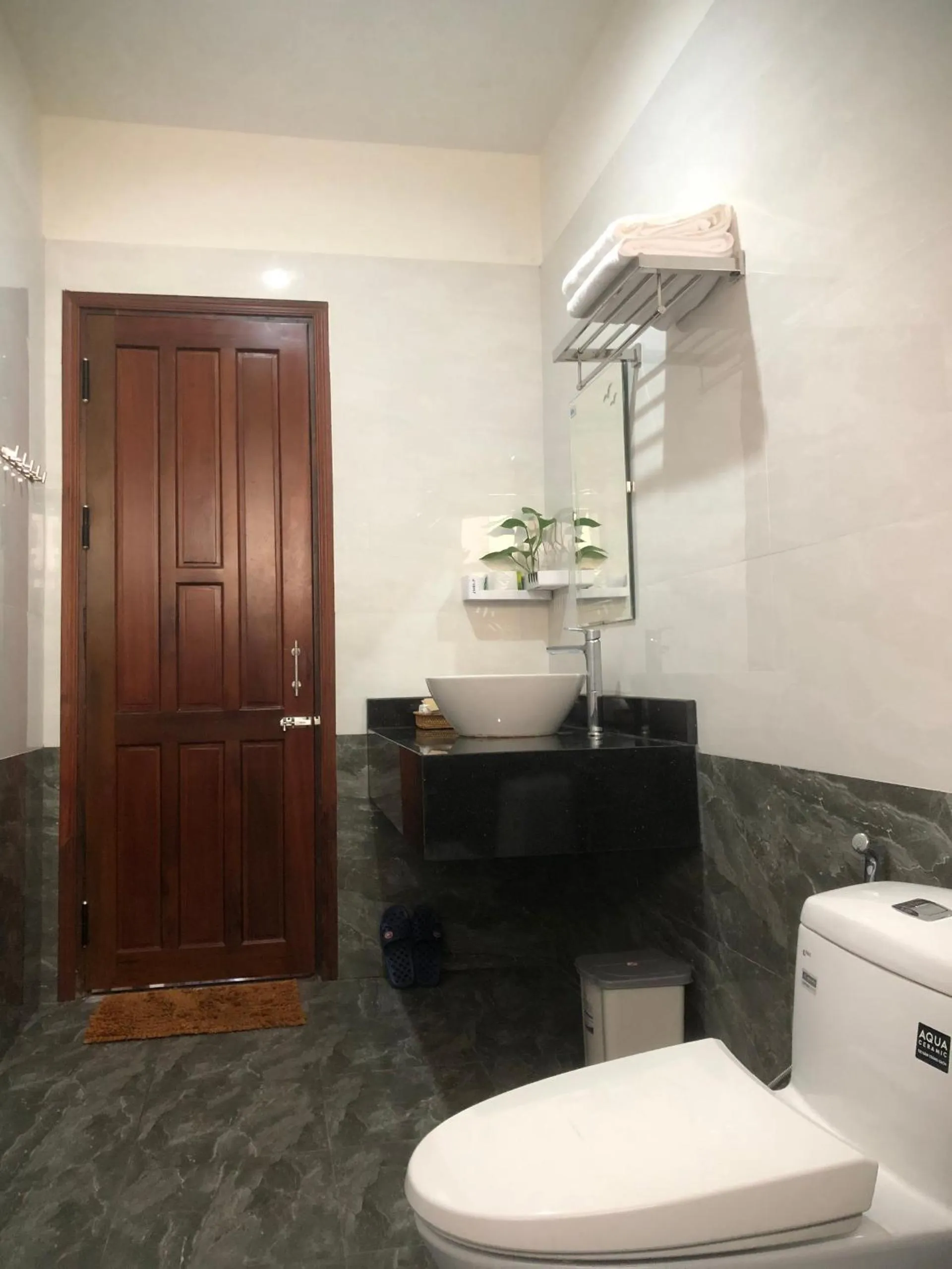 Bathroom in Homestay Phương House