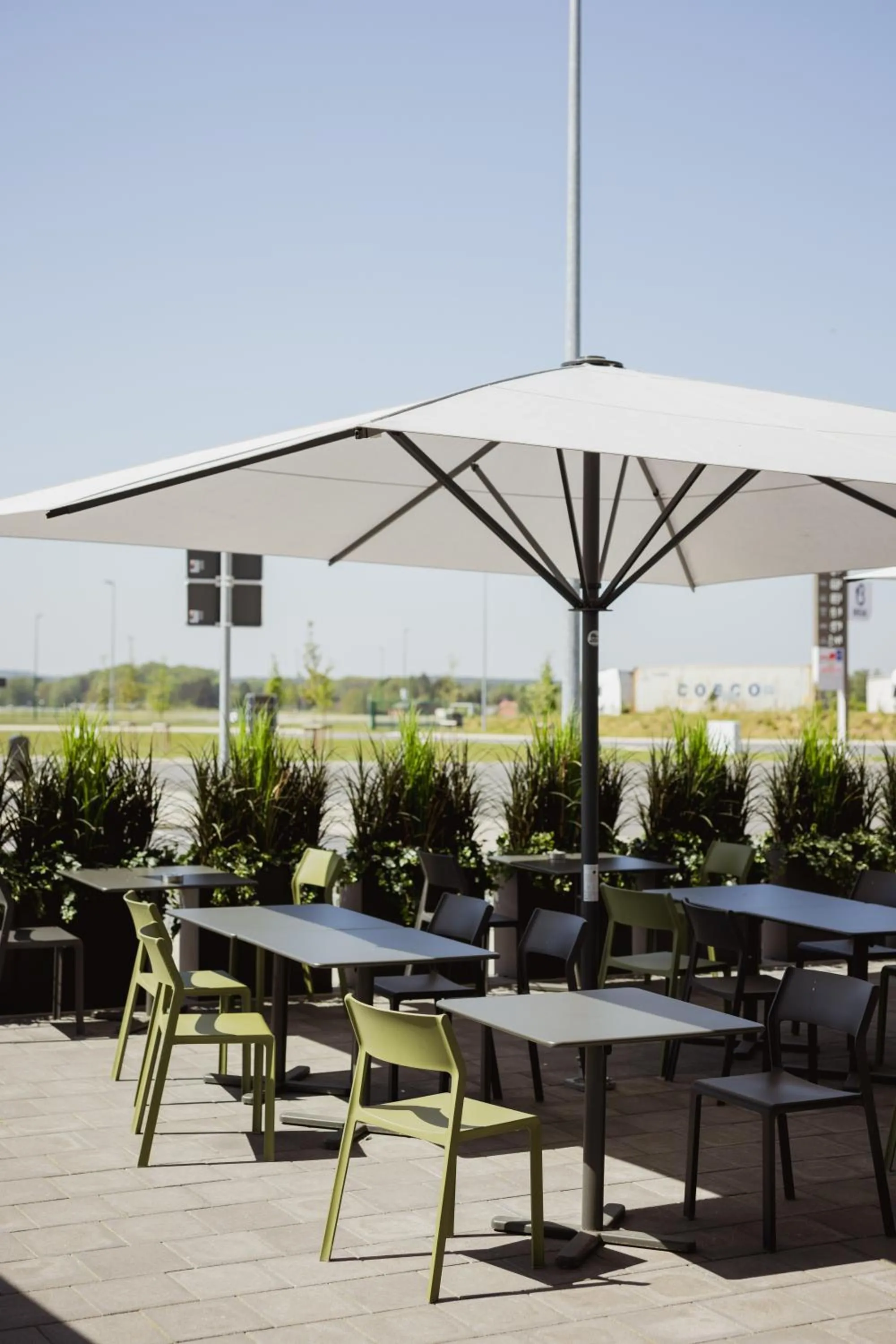 Balcony/Terrace in Holiday Inn Express - Hamburg South A7-AS42 by IHG