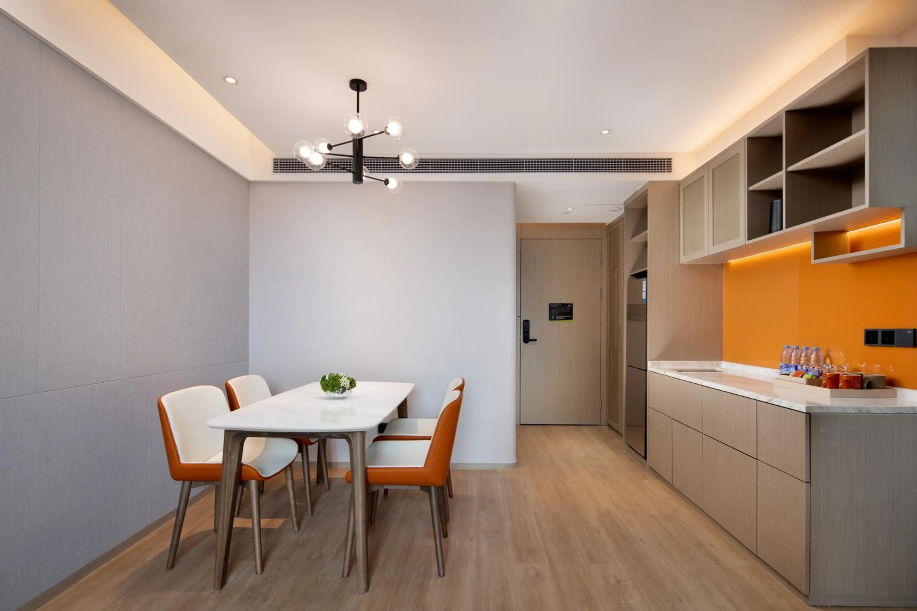 Dining area in Home2 Suites by Hilton Shanwei Lufeng