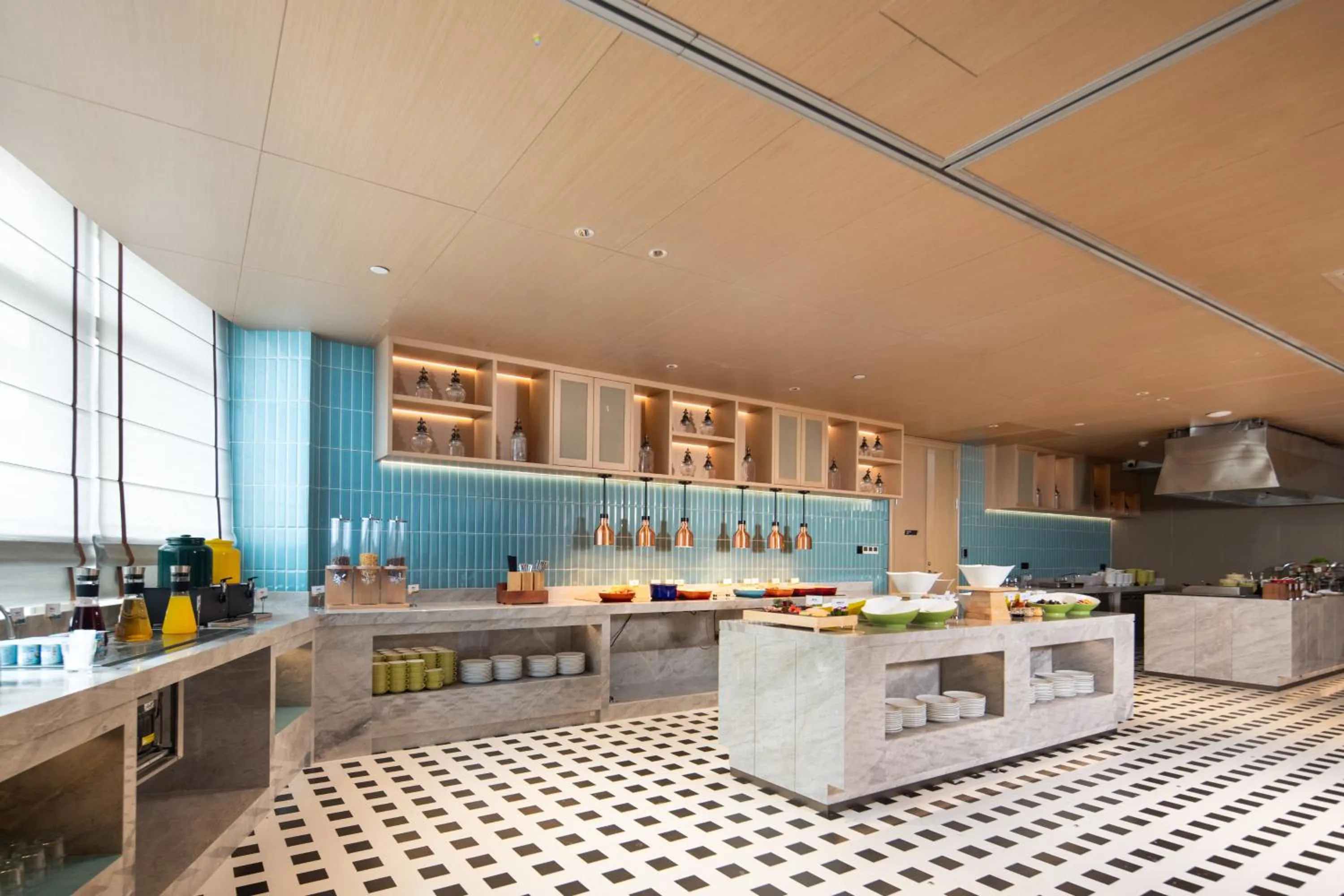 Restaurant/places to eat in Home2 Suites by Hilton Shanwei Lufeng