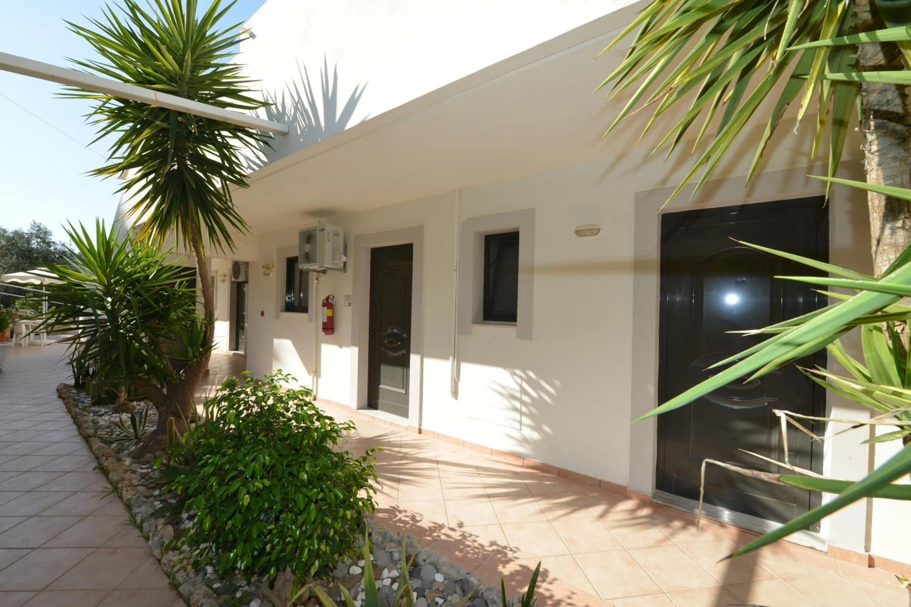 Decorative detail in Golden View Studios