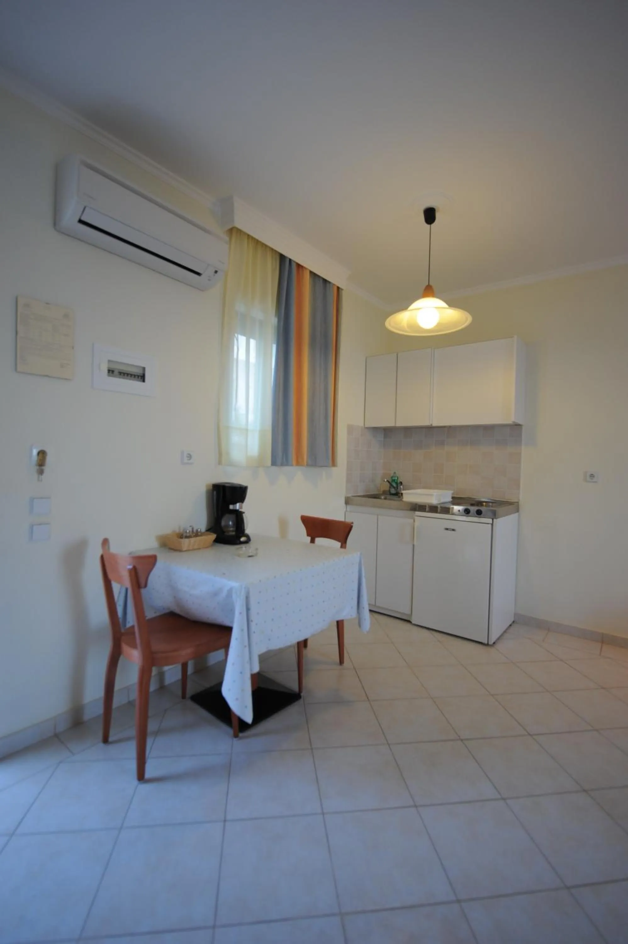 Kitchen or kitchenette in Golden View Studios