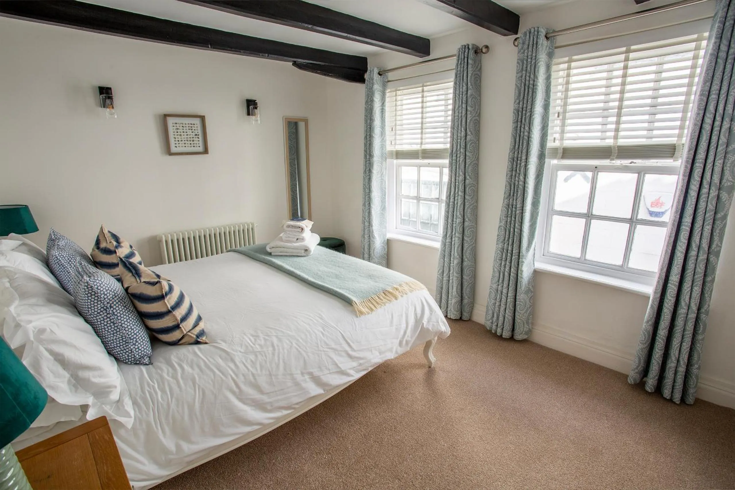 Bedroom, Bed in Whitby Boutique - Mast Cottage