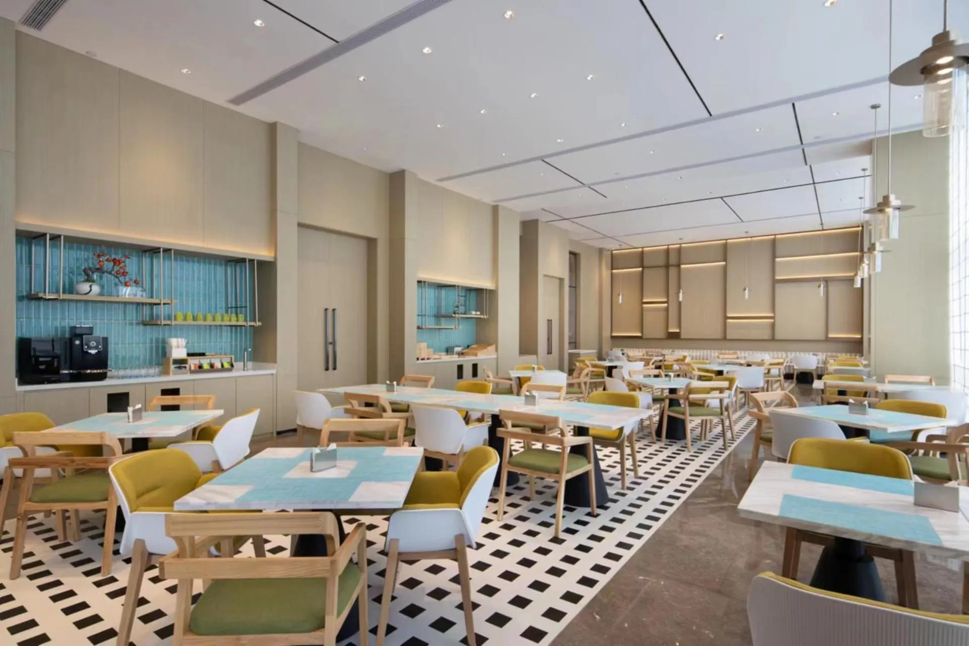 Restaurant/places to eat in Home2 Suites by Hilton Wuhu Jiujiang