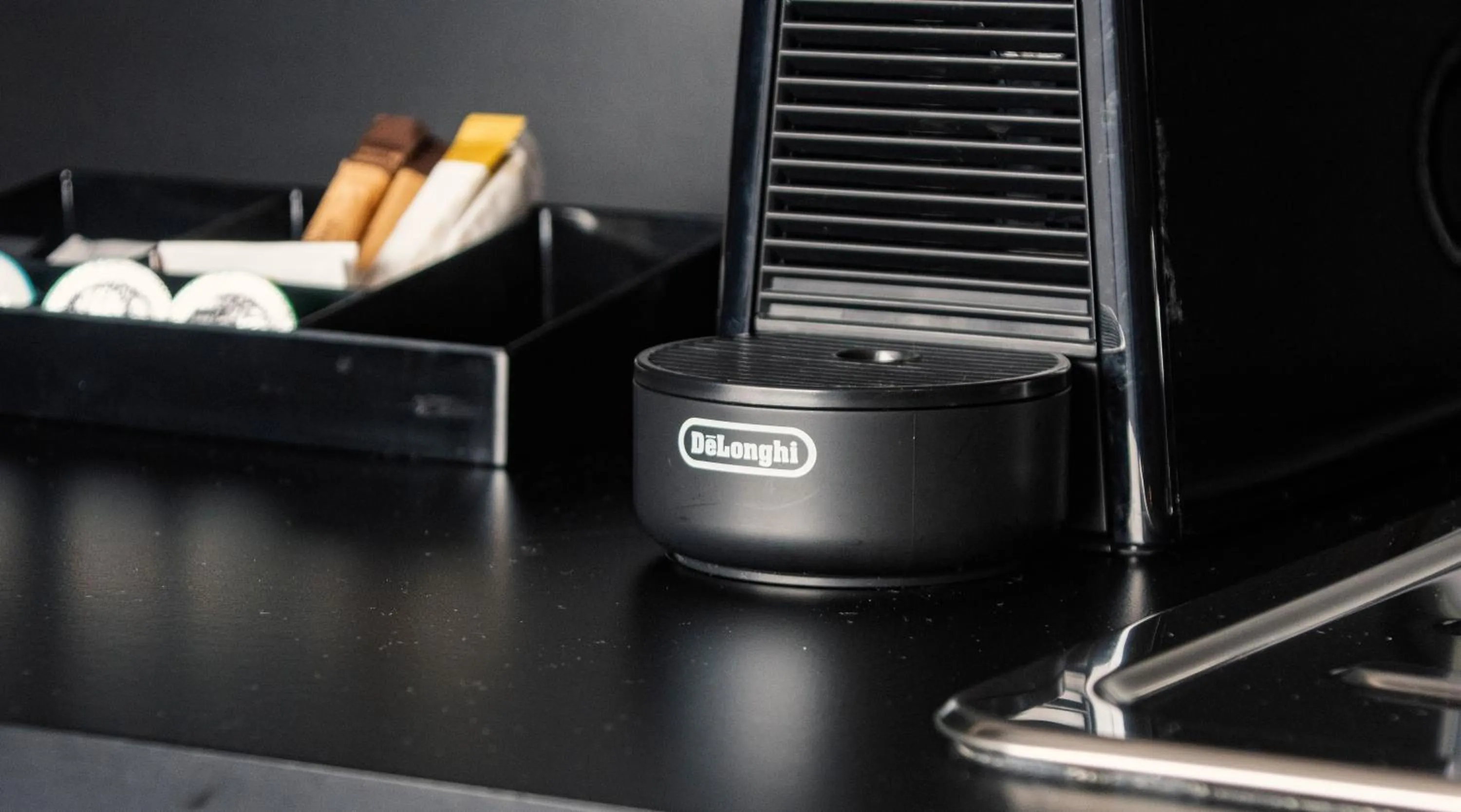 Coffee/tea facilities in Park Heights by the Warren Collection