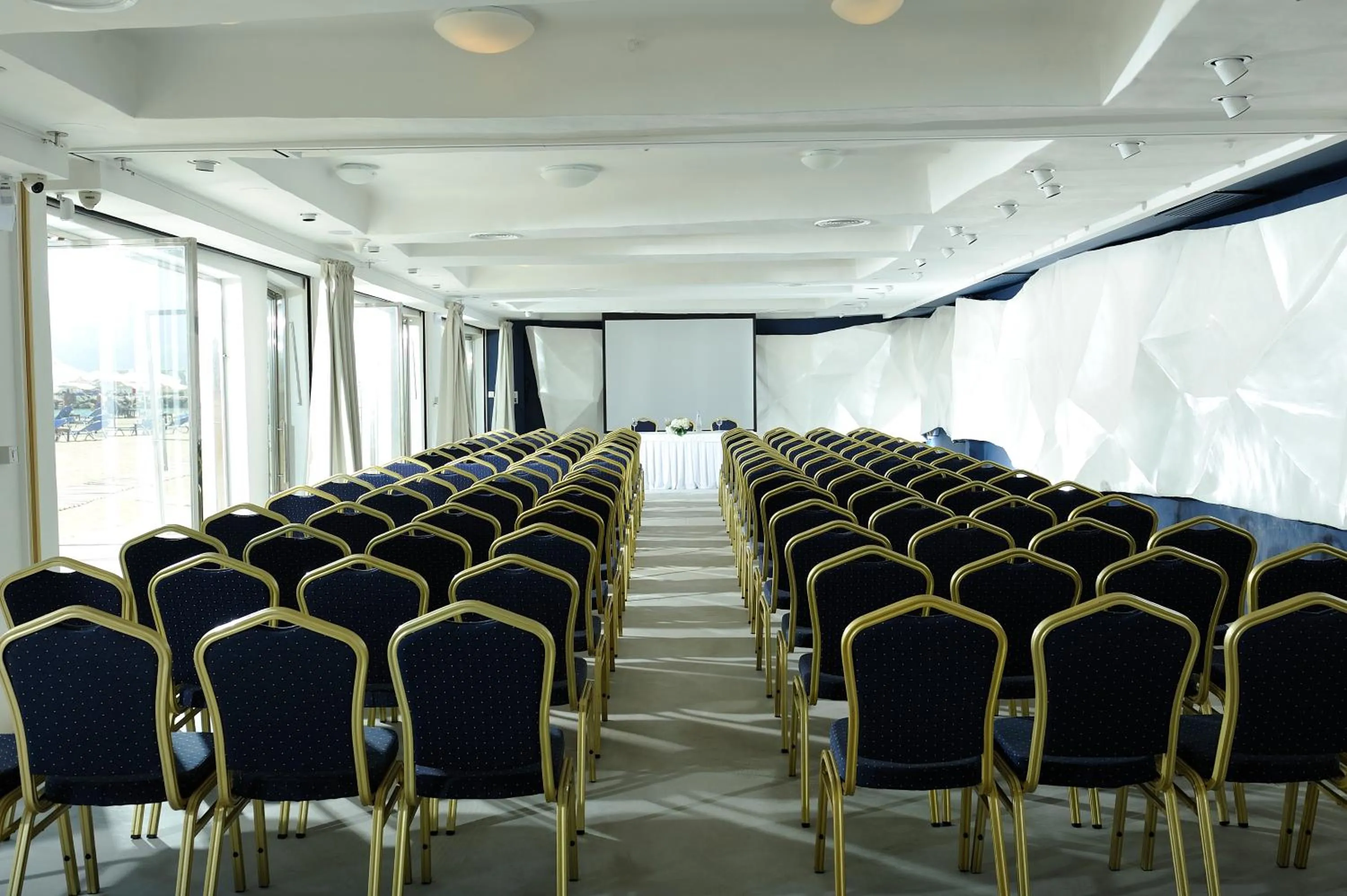 Meeting/conference room in Knossos Beach Bungalows Suites Resort & Spa