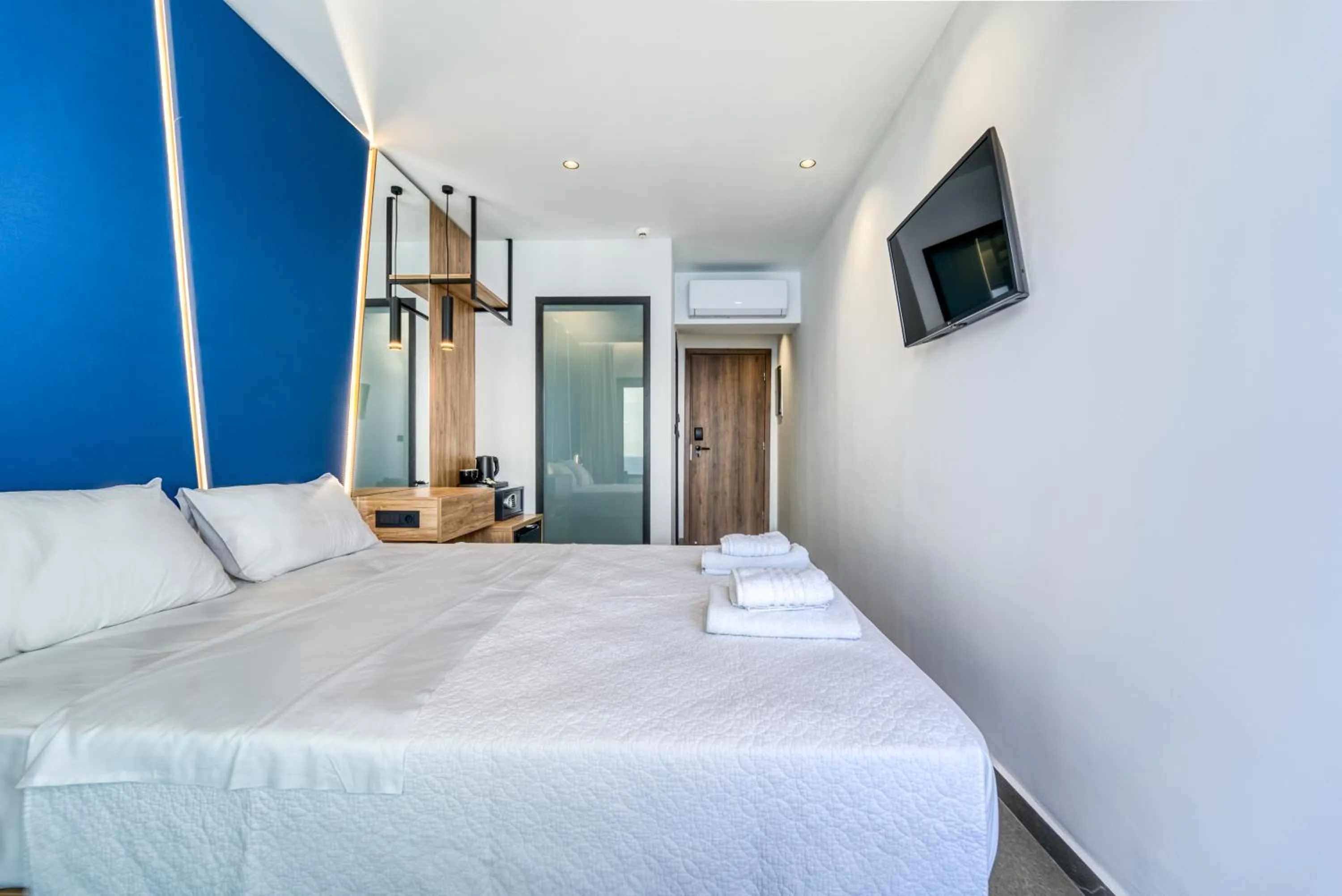 Bedroom, Bed in Island Sea Side Hotel - Adults Only