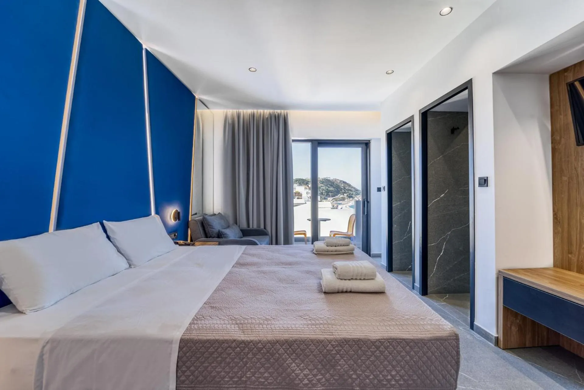 Bed in Island Sea Side Hotel - Adults Only