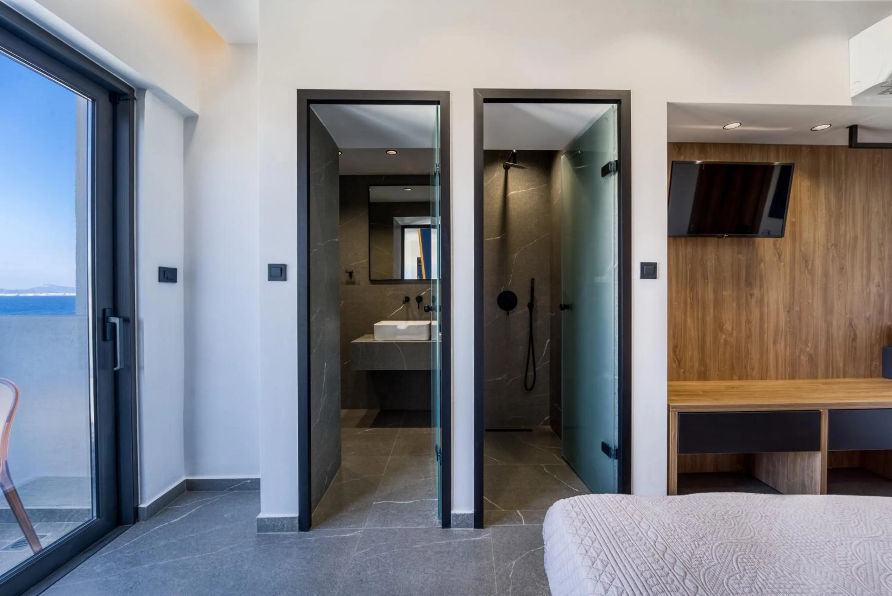 Bathroom, Bed in Island Sea Side Hotel - Adults Only