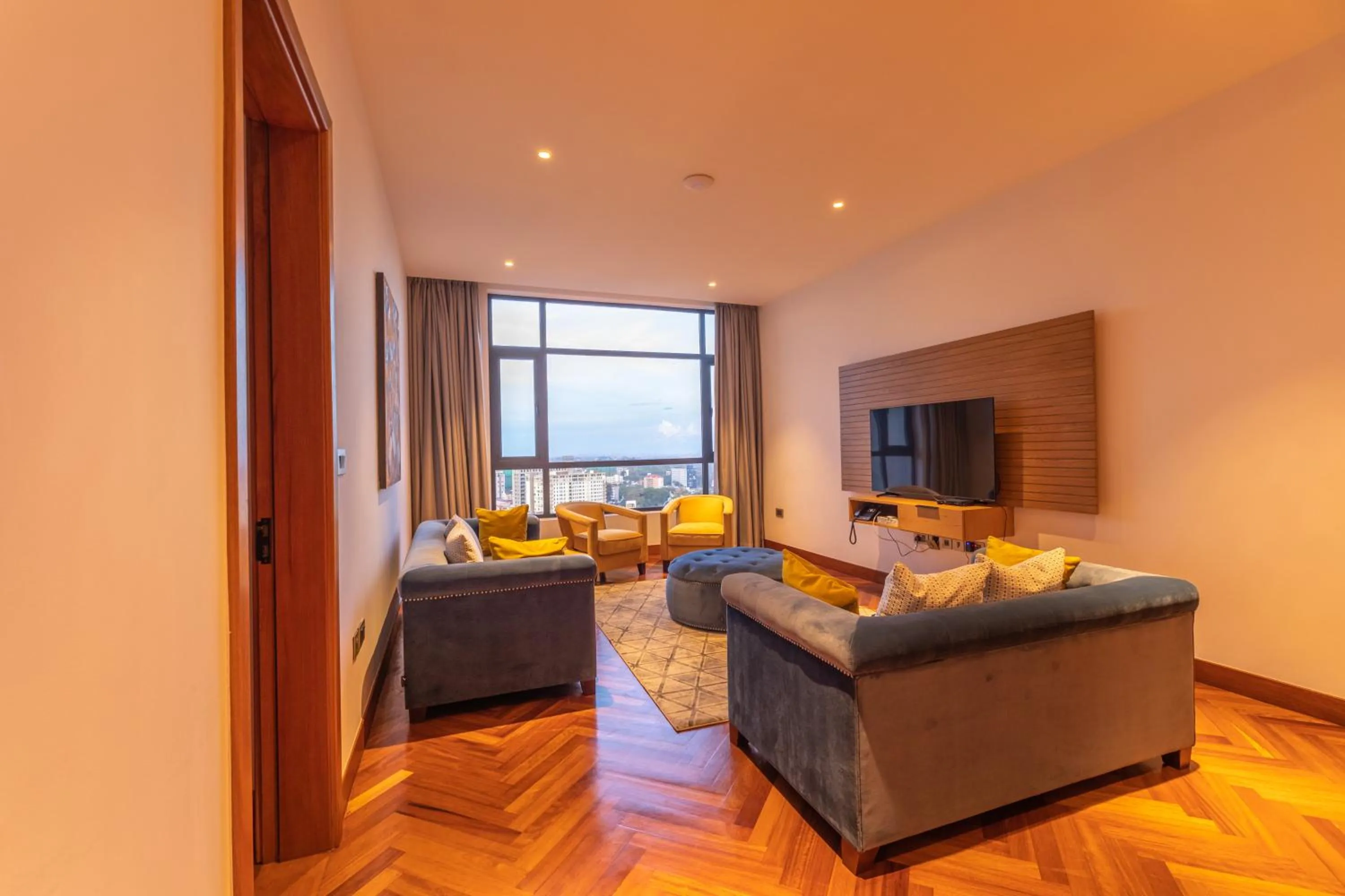 TV and multimedia in Broadwalk Residency