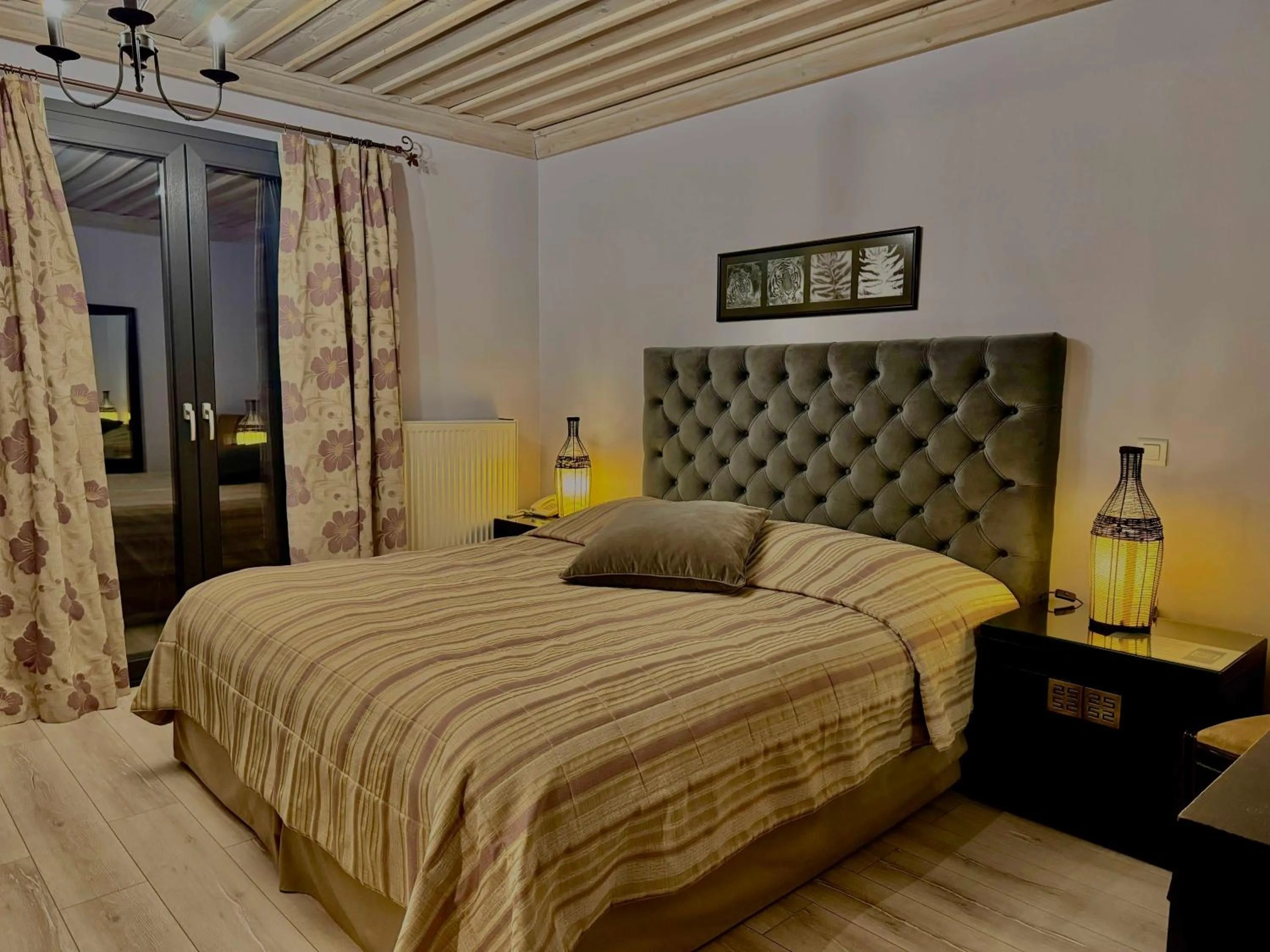 Garden view, Bed in Boutique Hotel Skamnos Arachova