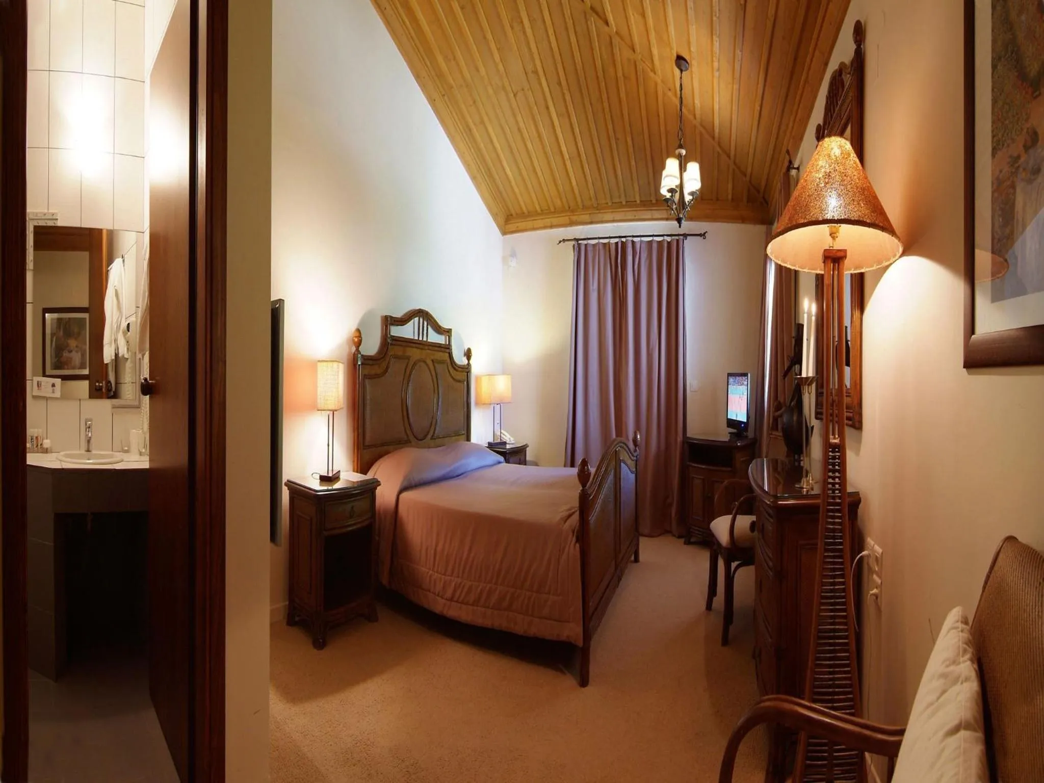 Bed in Boutique Hotel Skamnos Arachova