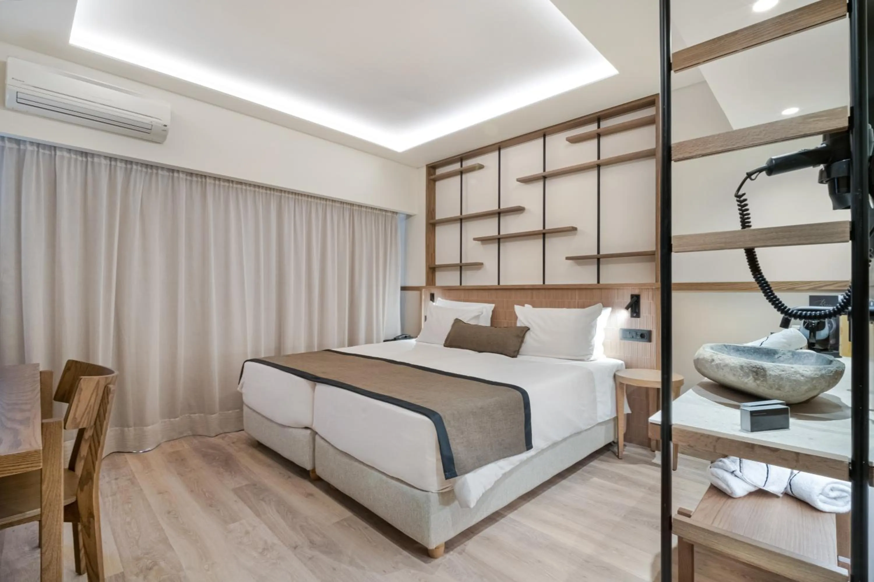 Bed in Capsis Astoria Heraklion