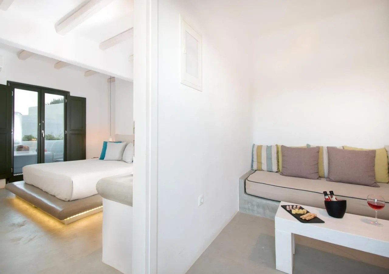 Seating area, Bed in Princess Of Naxos