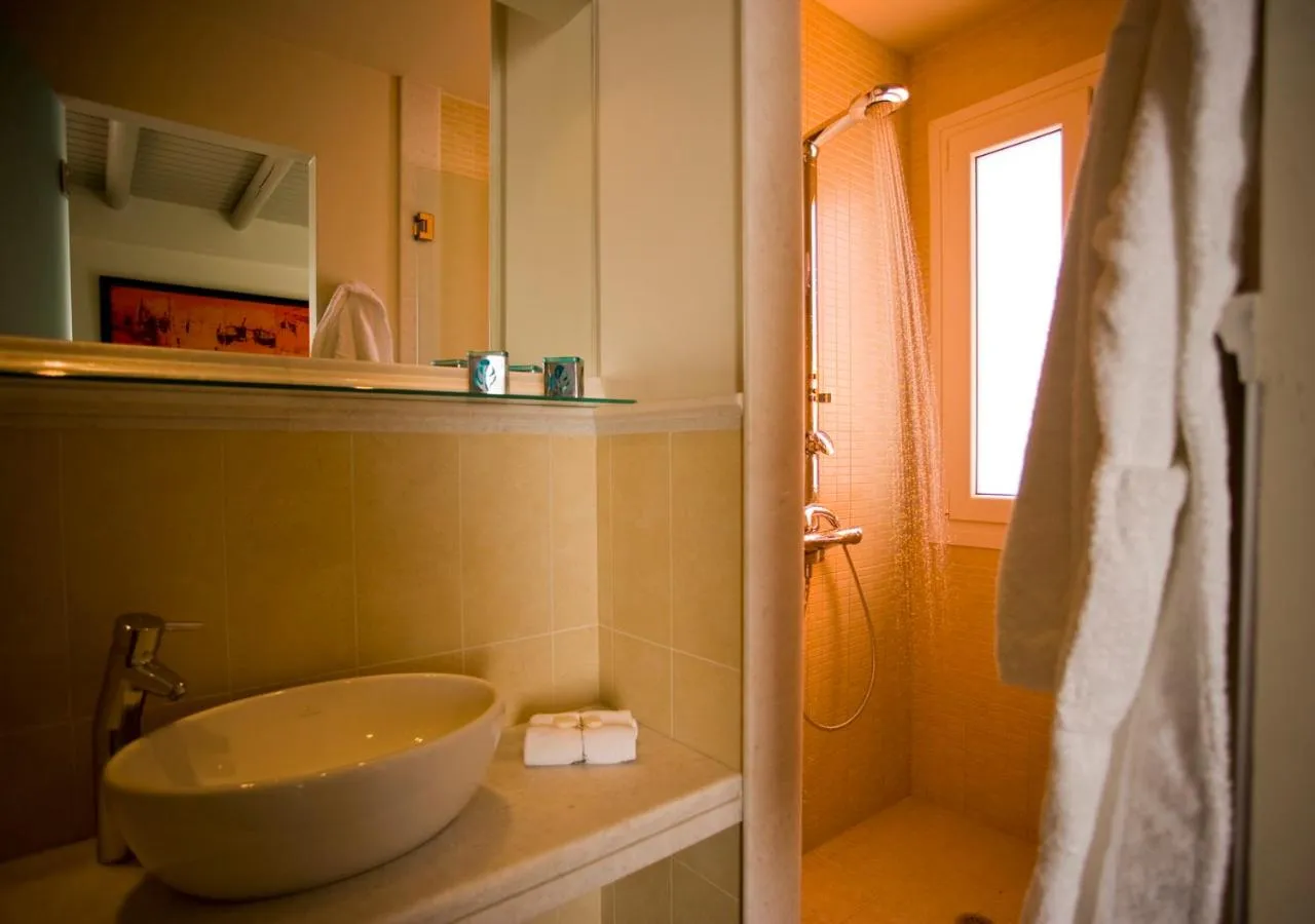 Bathroom in Princess Of Naxos