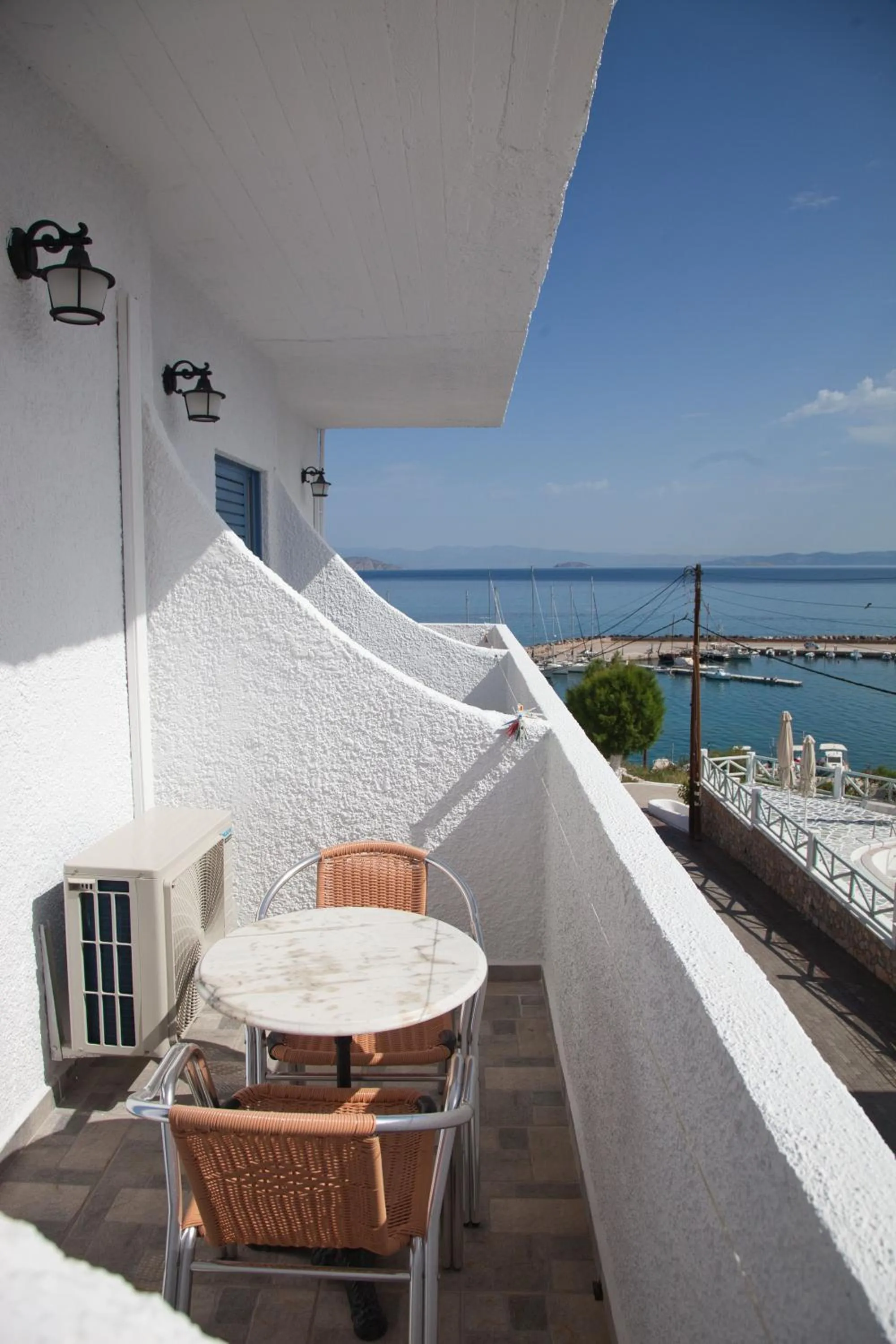 Balcony/Terrace in The Milos
