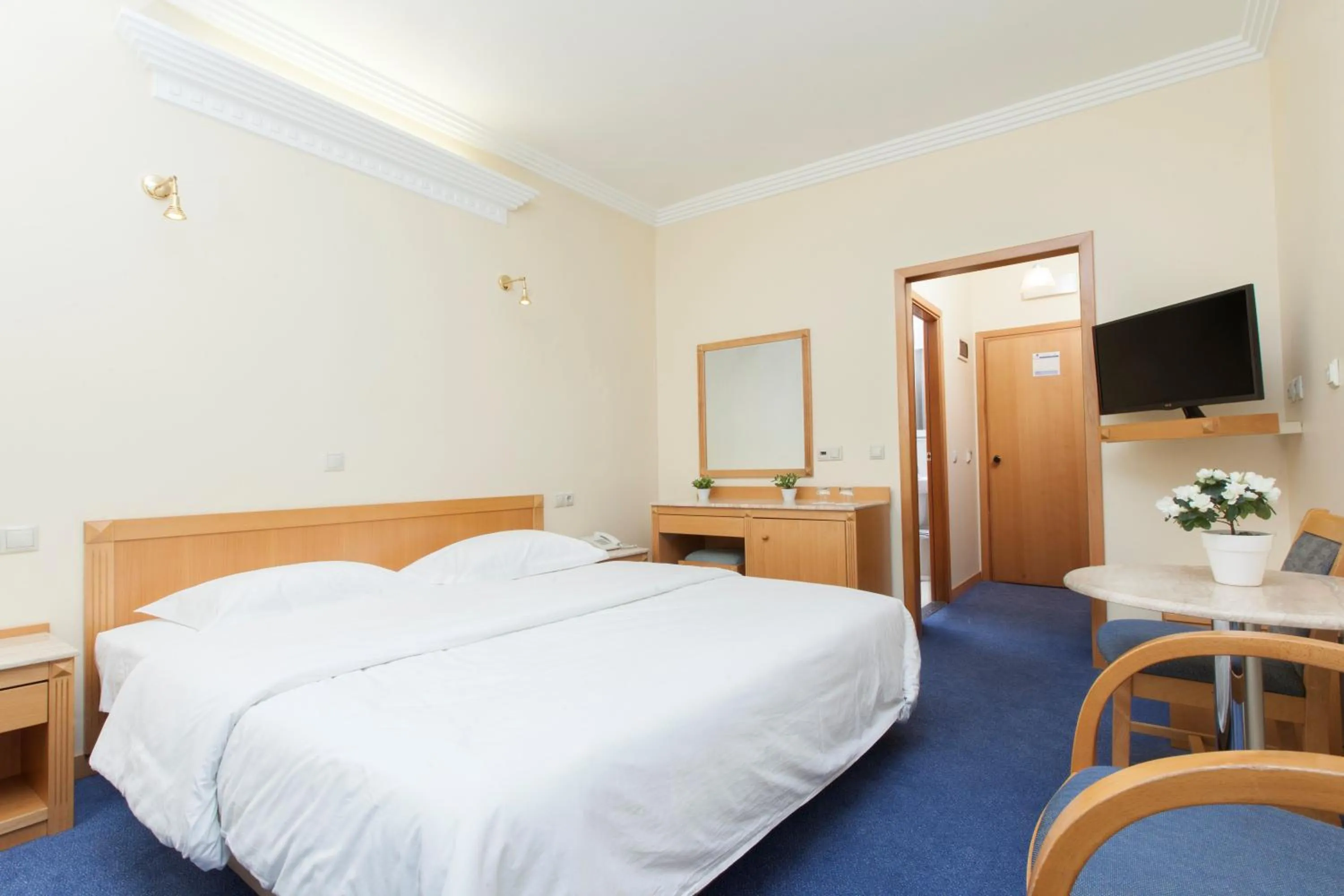 Other, Bed in Telioni Hotel