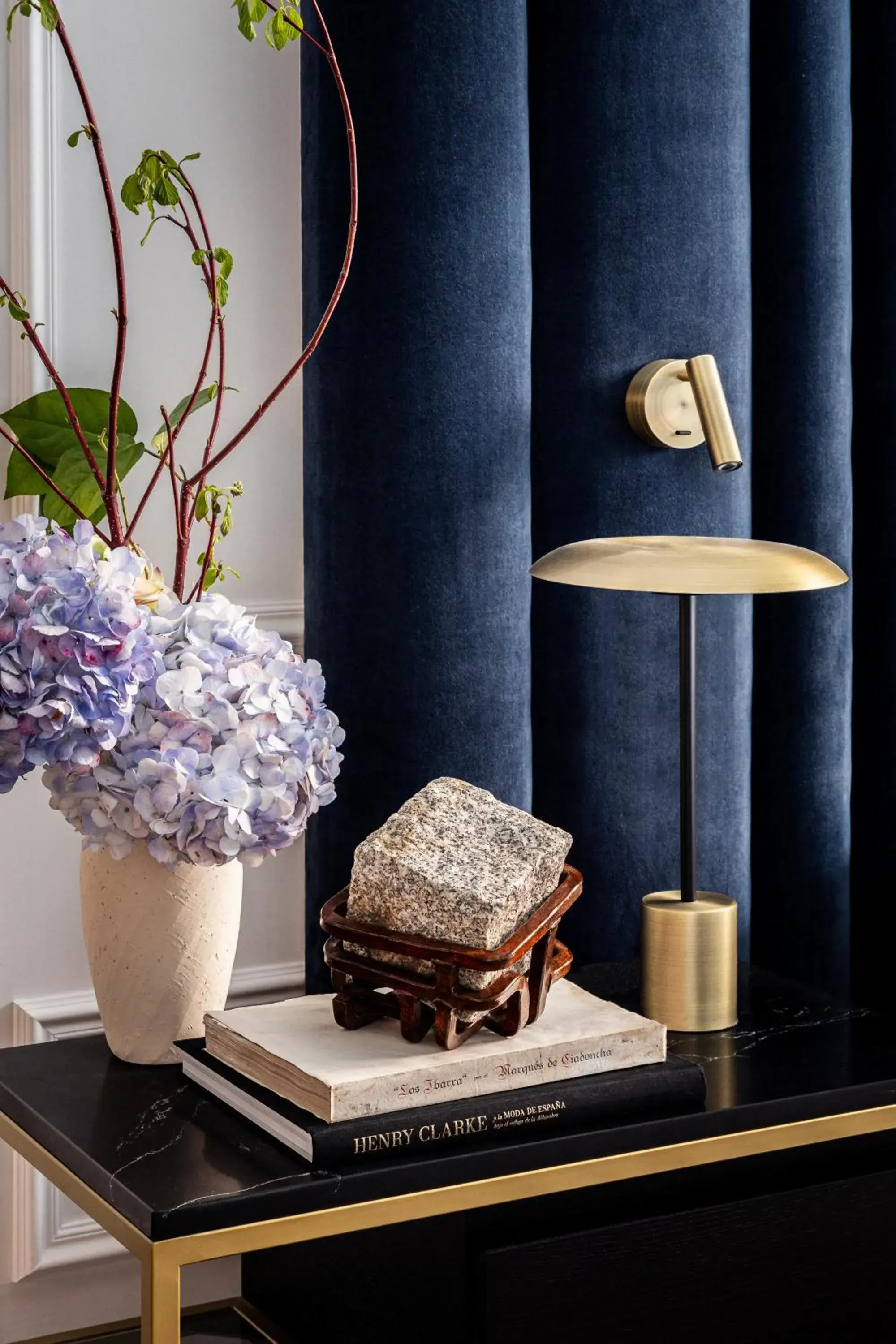 Deluxe Double Room with Sea View in Palacio Arriluce Hotel - The Leading Hotels of the World Deluxe Double Room with Sea View in Palacio Arriluce Hotel - The Leading Hotels of the World