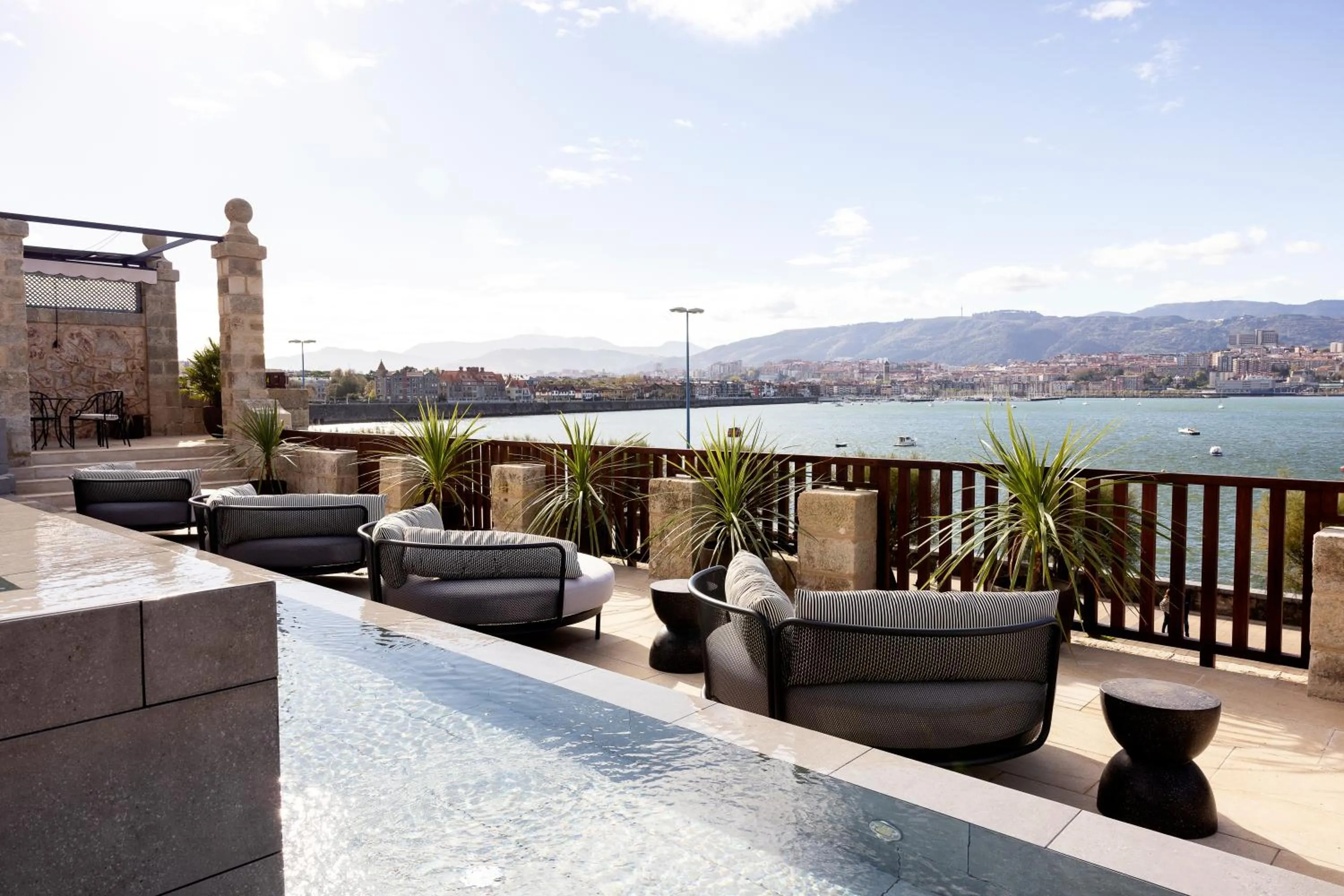 Garden in Palacio Arriluce Hotel - The Leading Hotels of the World