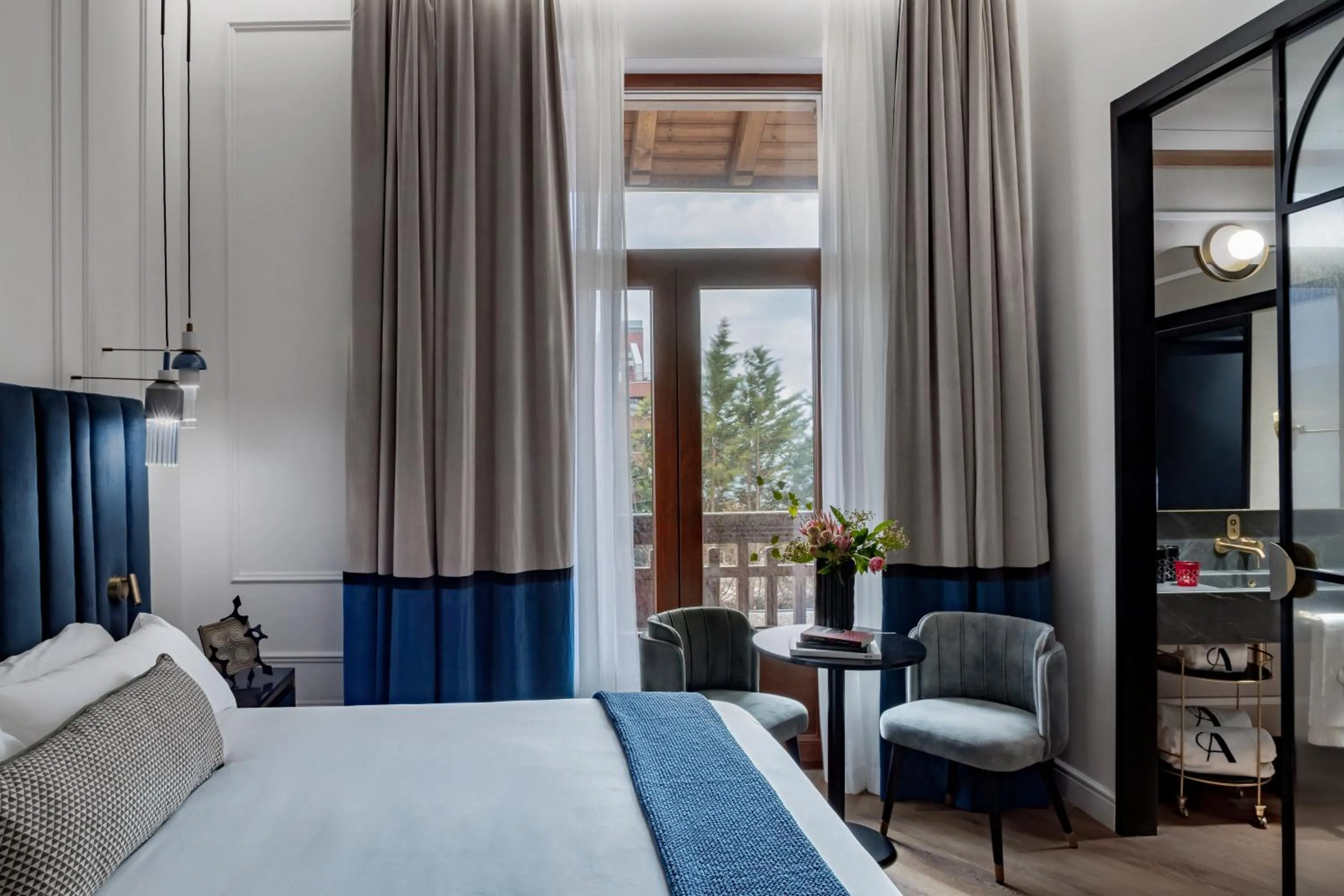 Bed in Palacio Arriluce Hotel - The Leading Hotels of the World