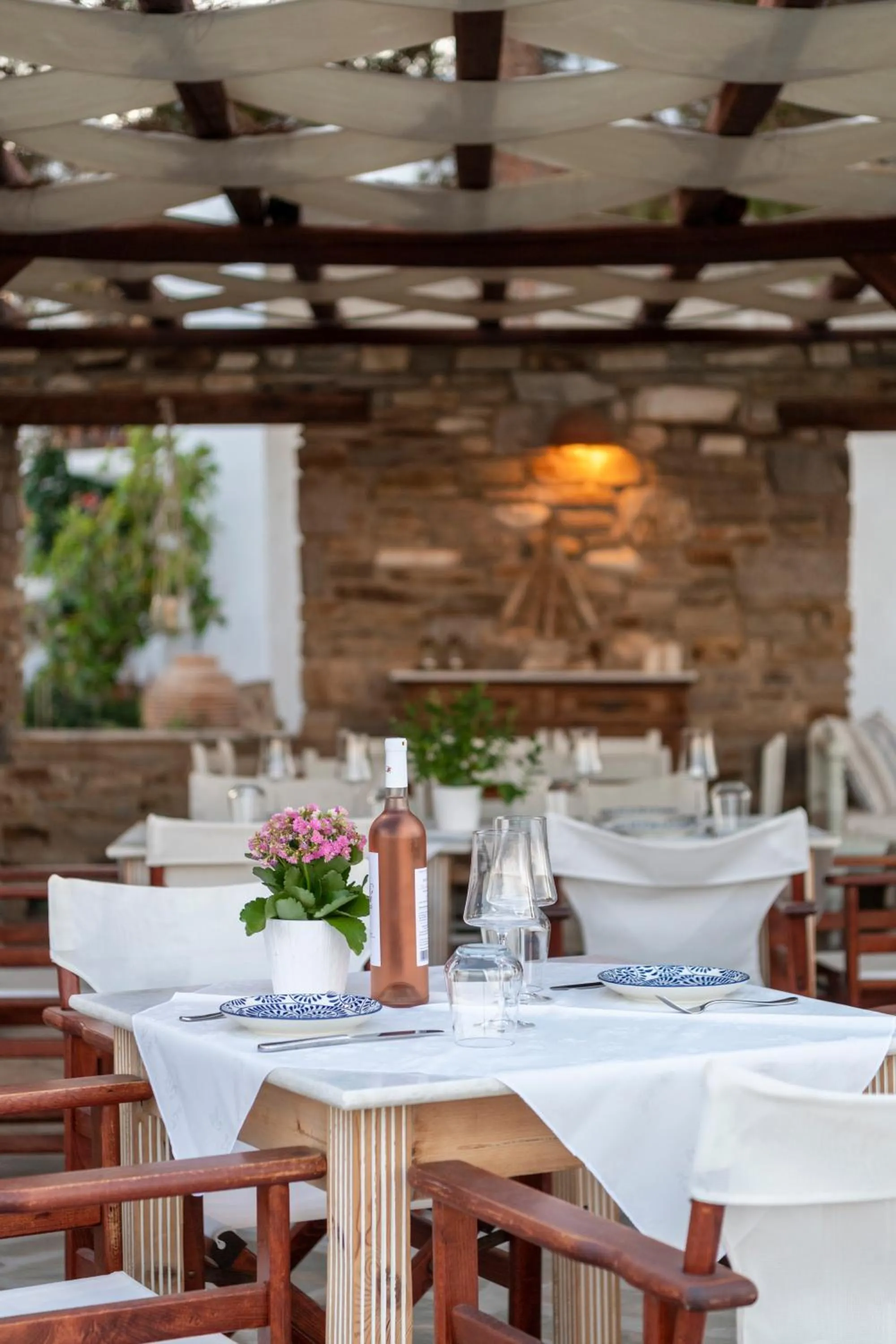 Restaurant/places to eat in Hotel Swiss Home