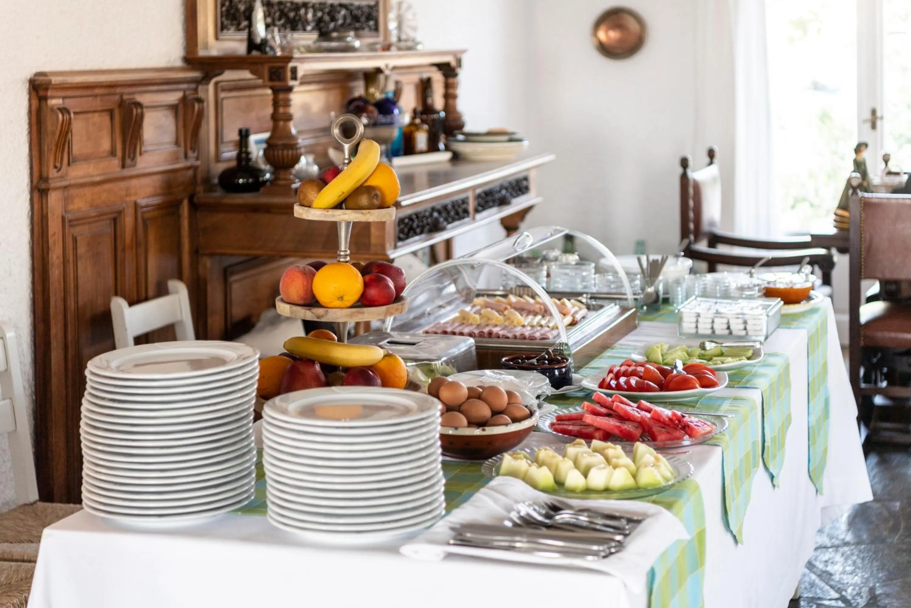 Restaurant/places to eat in Hotel Swiss Home