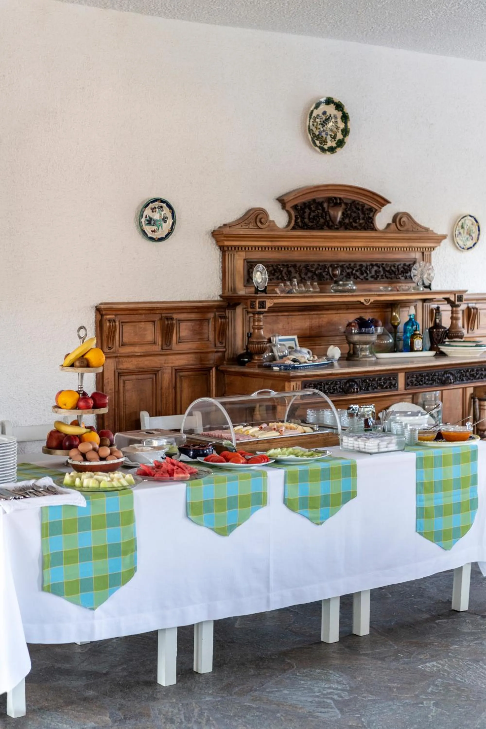 Dining area in Hotel Swiss Home