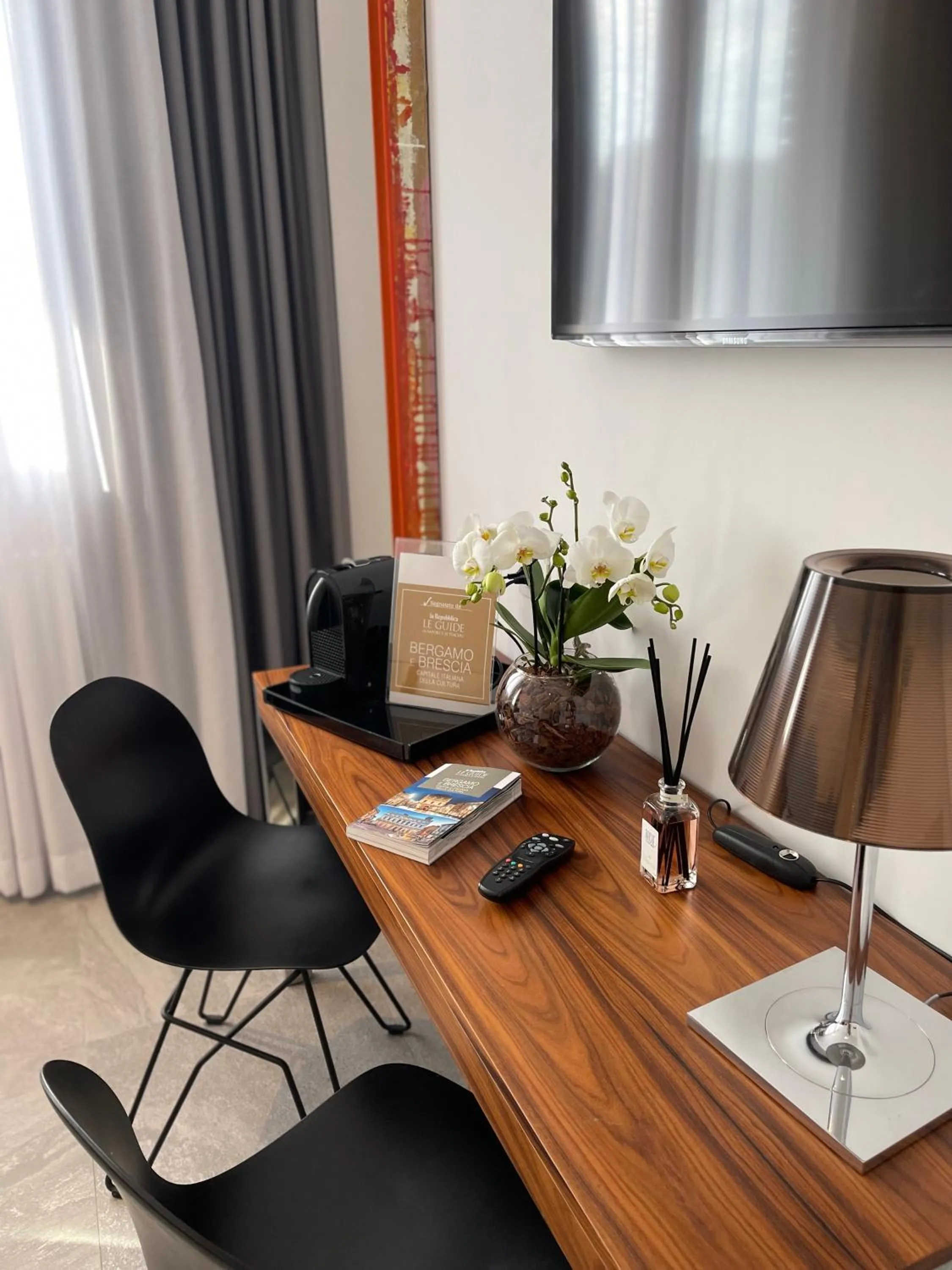 Seating area in Le Muraine